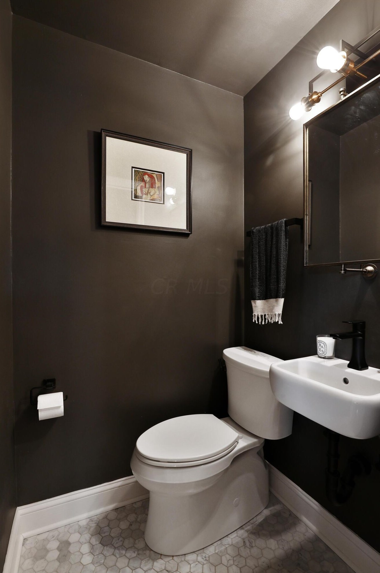 694 Hartford St, Columbus OH  43085-4122 exterior