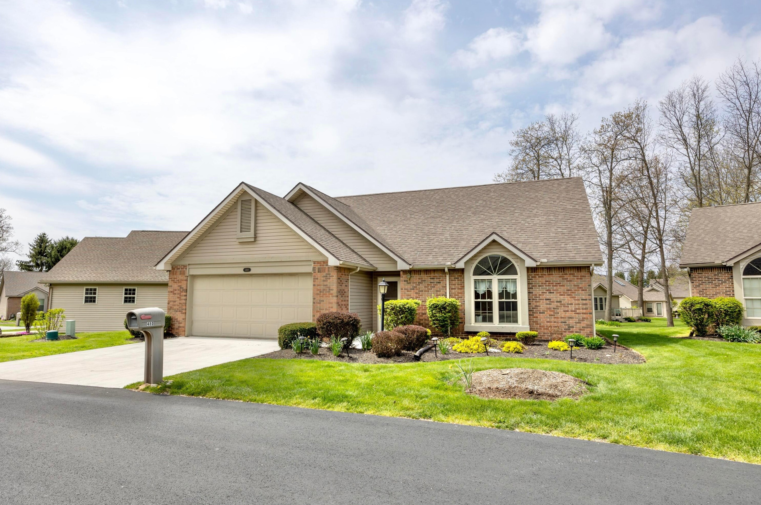 480 Woodside Pl, Bellefontaine, OH 43311