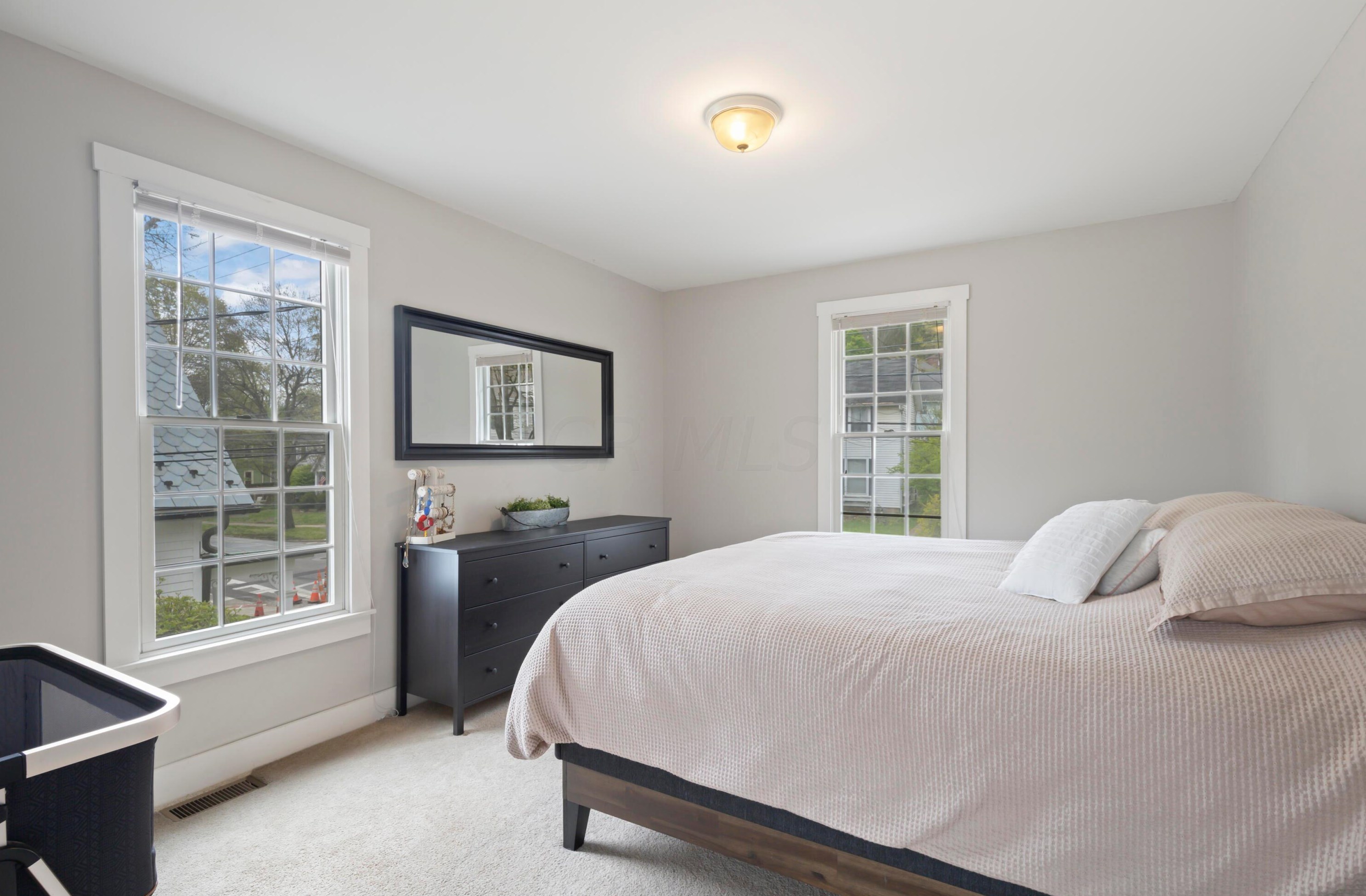 310 Pearl St, Granville OH  43023-1335 exterior