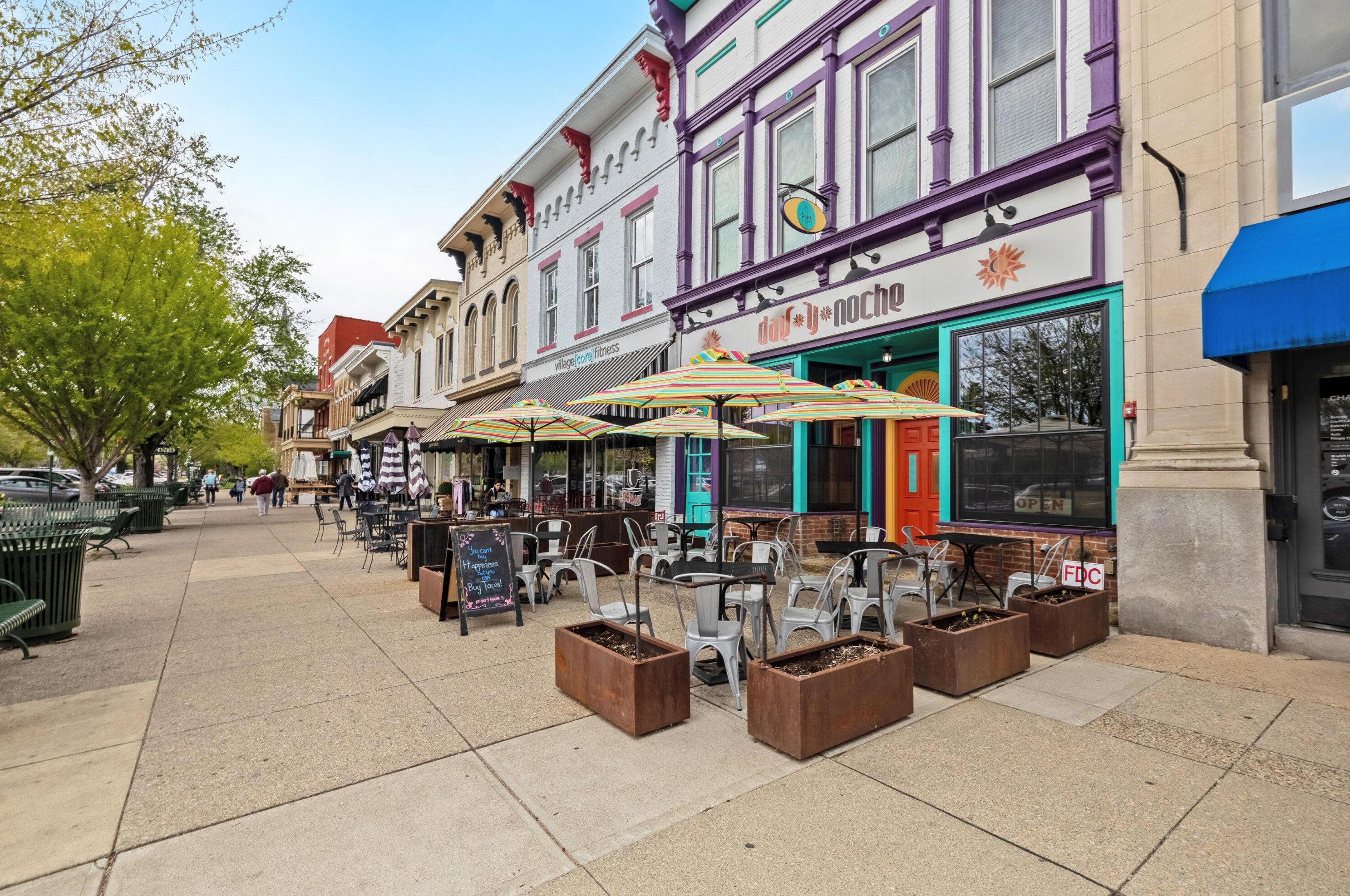 310 Pearl St, Granville OH  43023-1335 exterior