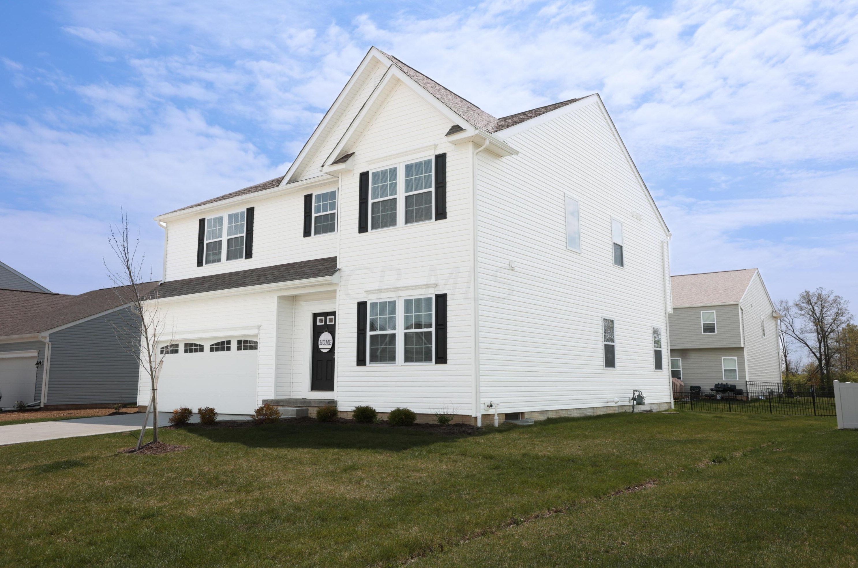 62 Burroughs Dr, Ashville, OH 43103