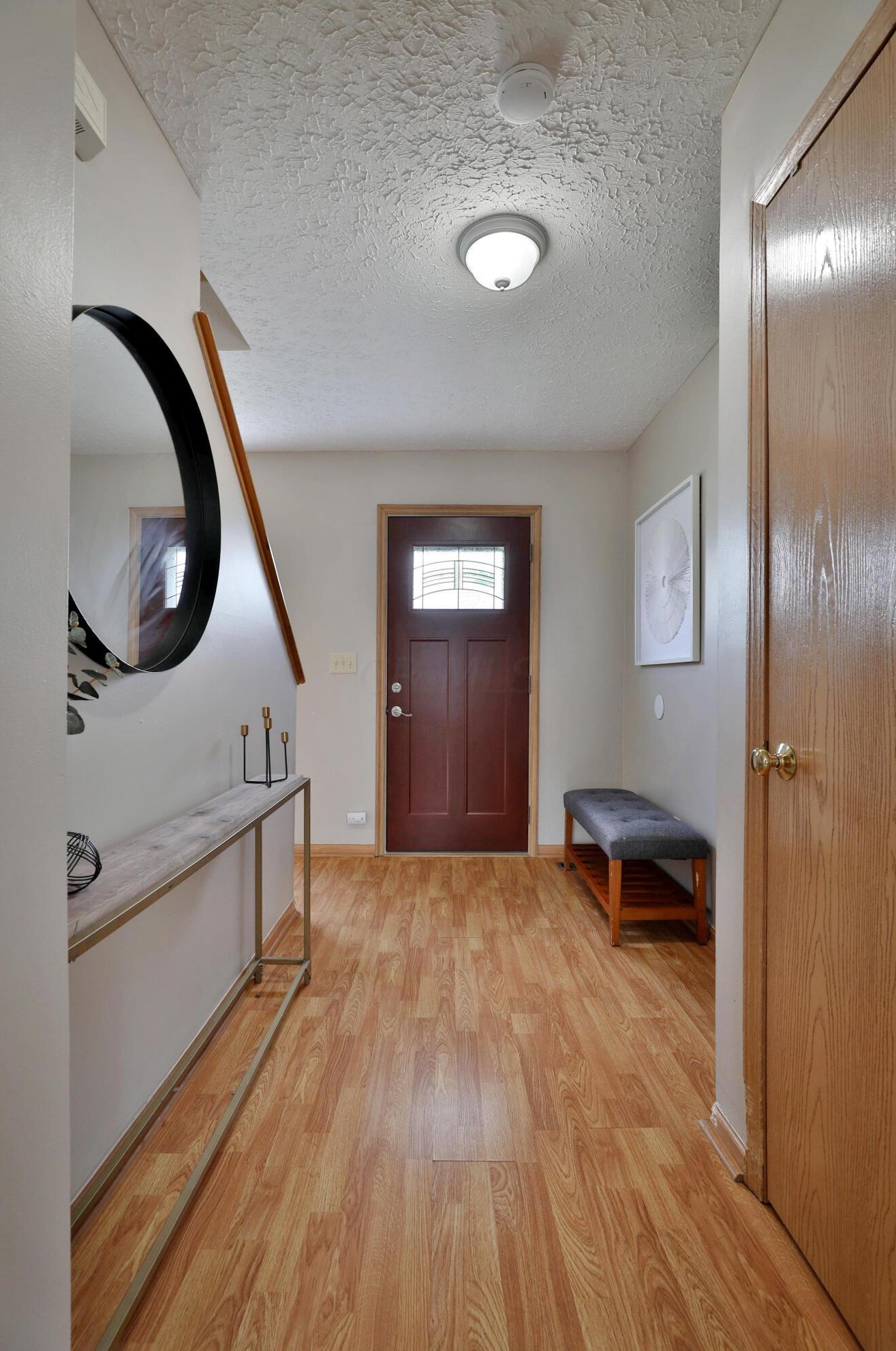 6983 Winchester Crossing Blvd, Cnl Wnchstr OH  43110-8445 exterior