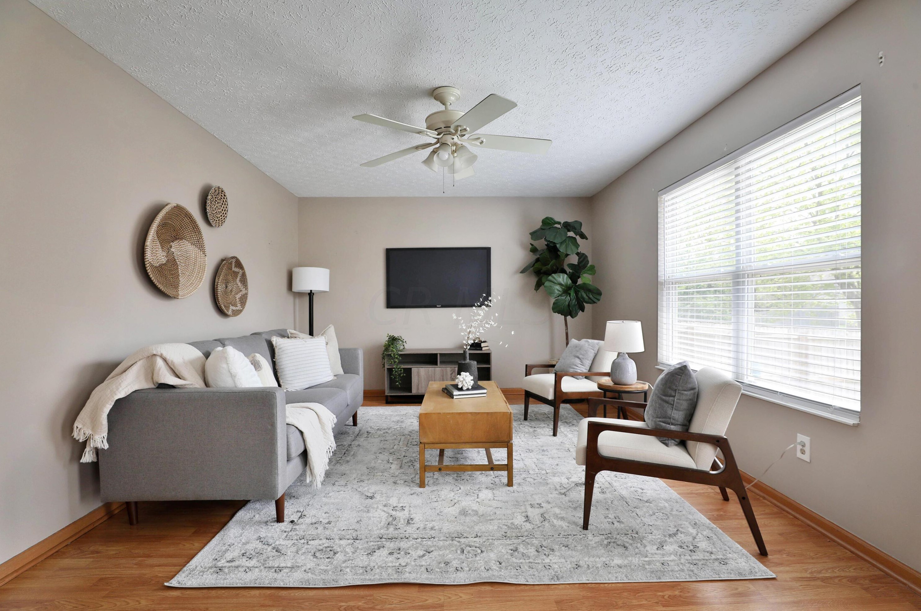 6983 Winchester Crossing Blvd, Cnl Wnchstr OH  43110-8445 exterior