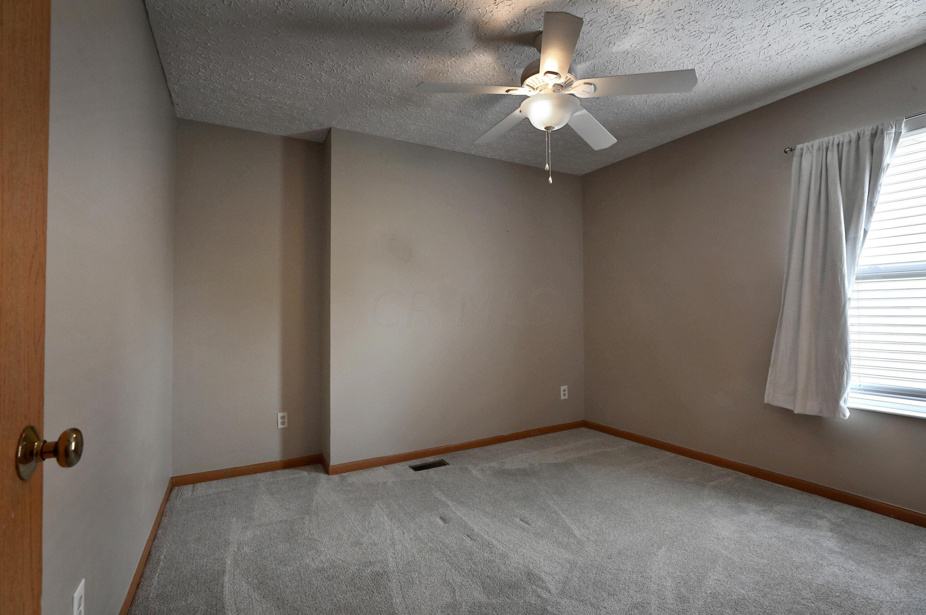 6983 Winchester Crossing Blvd, Cnl Wnchstr OH  43110-8445 exterior