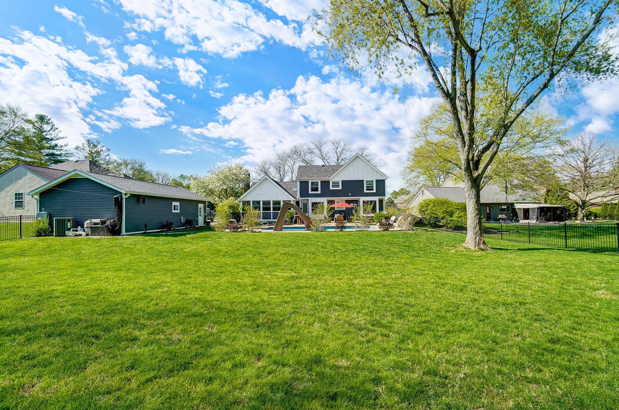 4251 Shire Landing Rd, Hilliard, OH 43026-2483