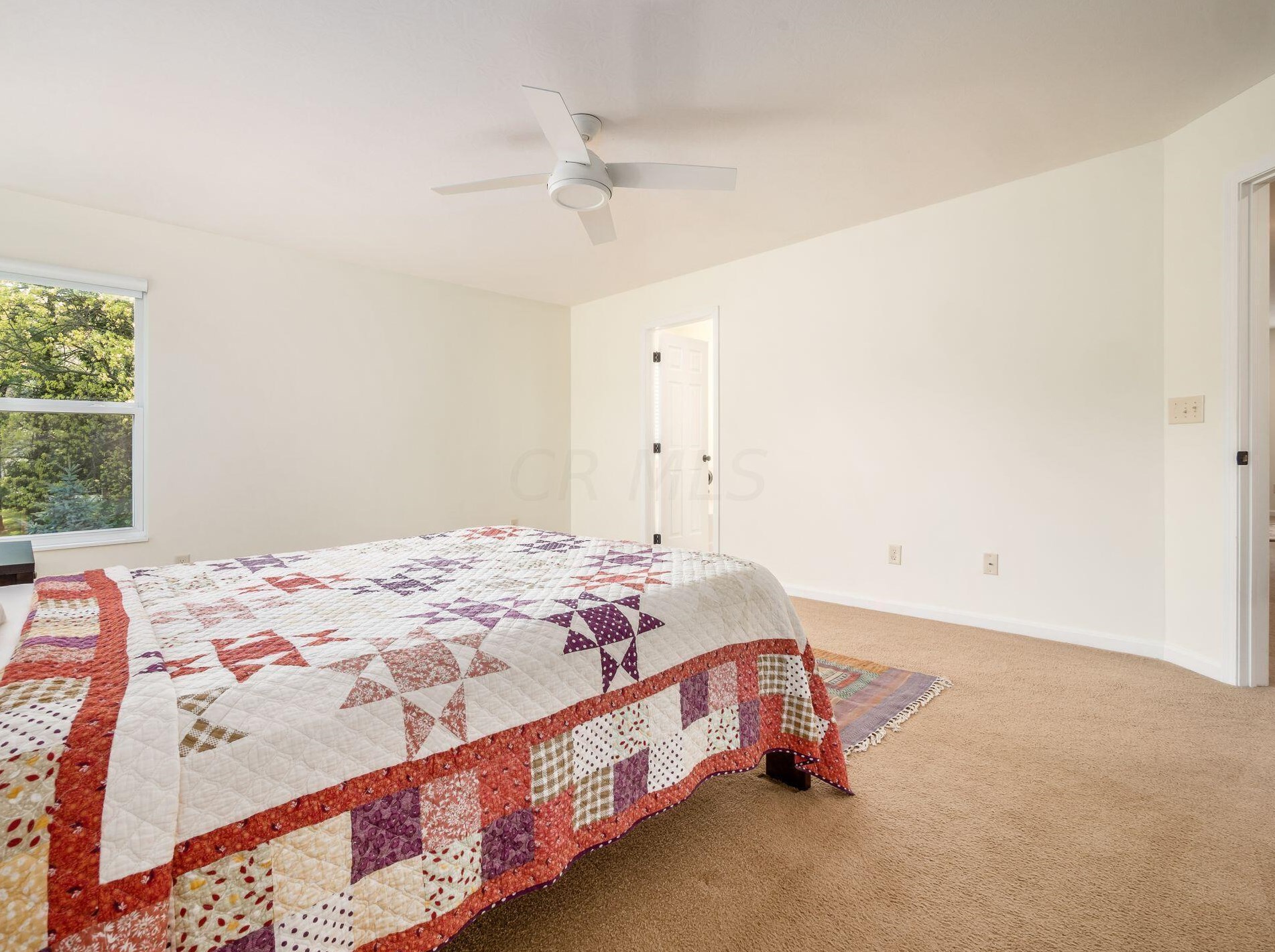 610 Stratshire Ln, Columbus OH  43230-1959 exterior