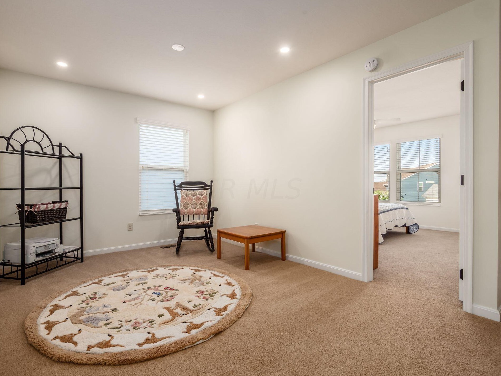 610 Stratshire Ln, Columbus OH  43230-1959 exterior