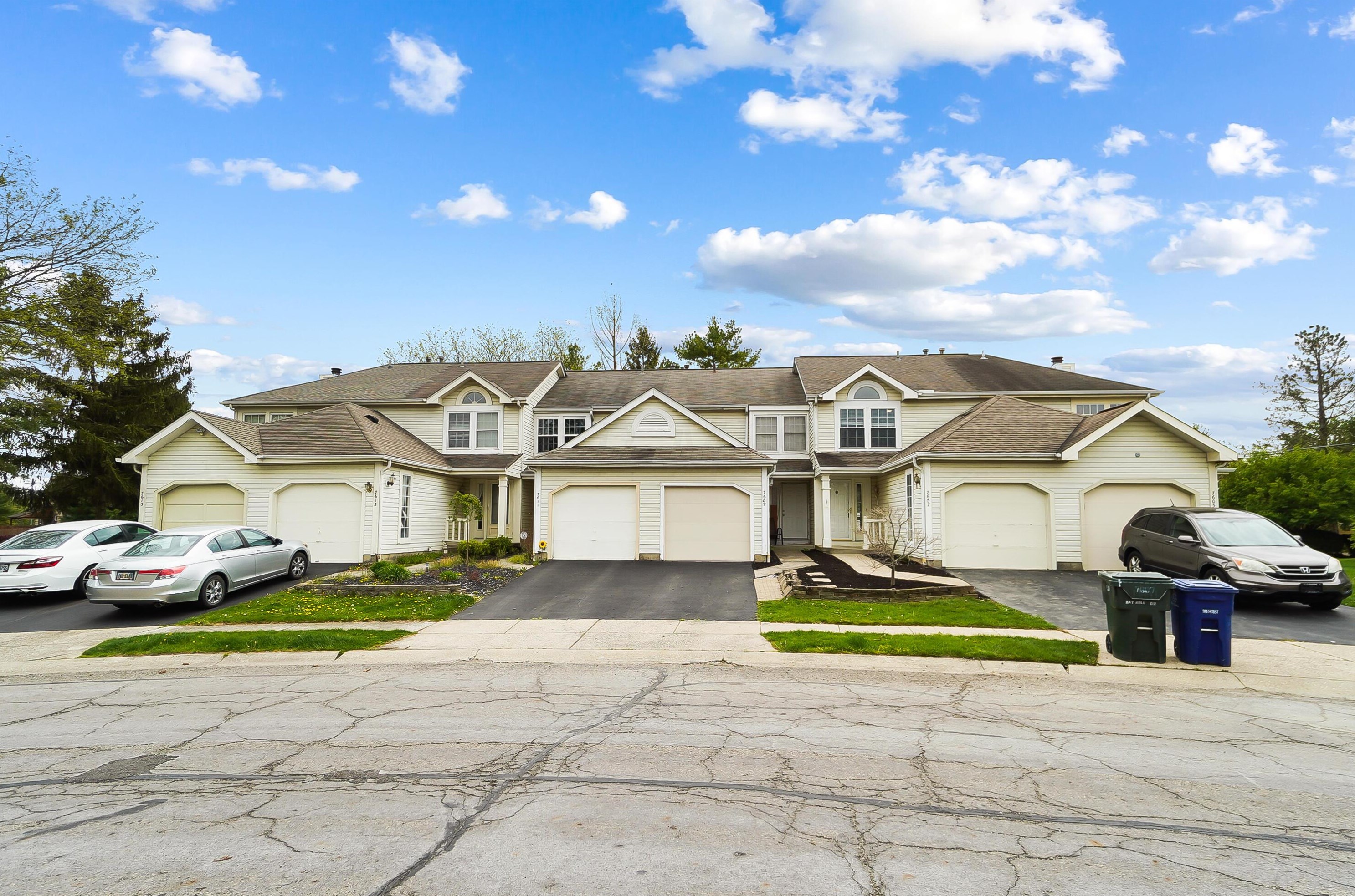 7607 Bay Hill Dr, Pickerington, OH 43147