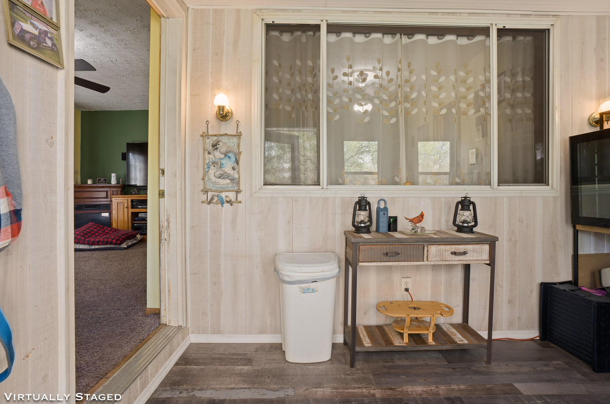 1554 Brown Rd, Columbus OH 43223-3804 exterior