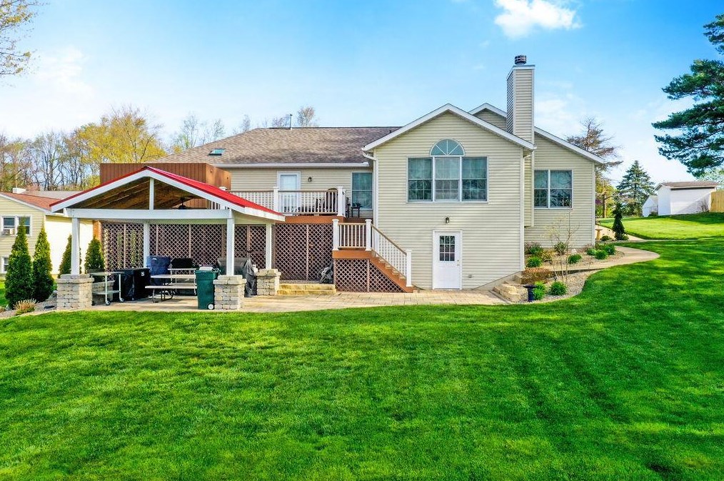 194 Oakleaf Dr, Mansfield OH  44904-8662 exterior