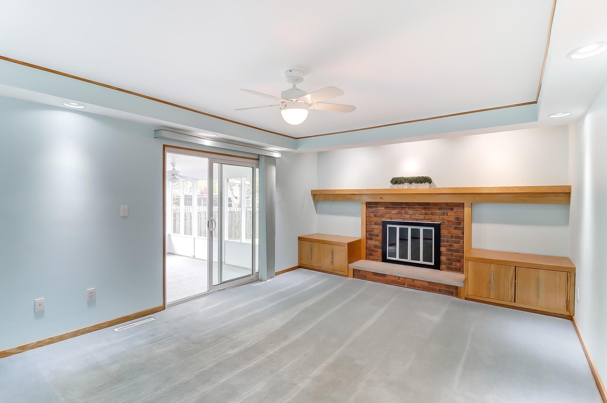 405 Finstock Ct, Columbus, OH 43230-2630
