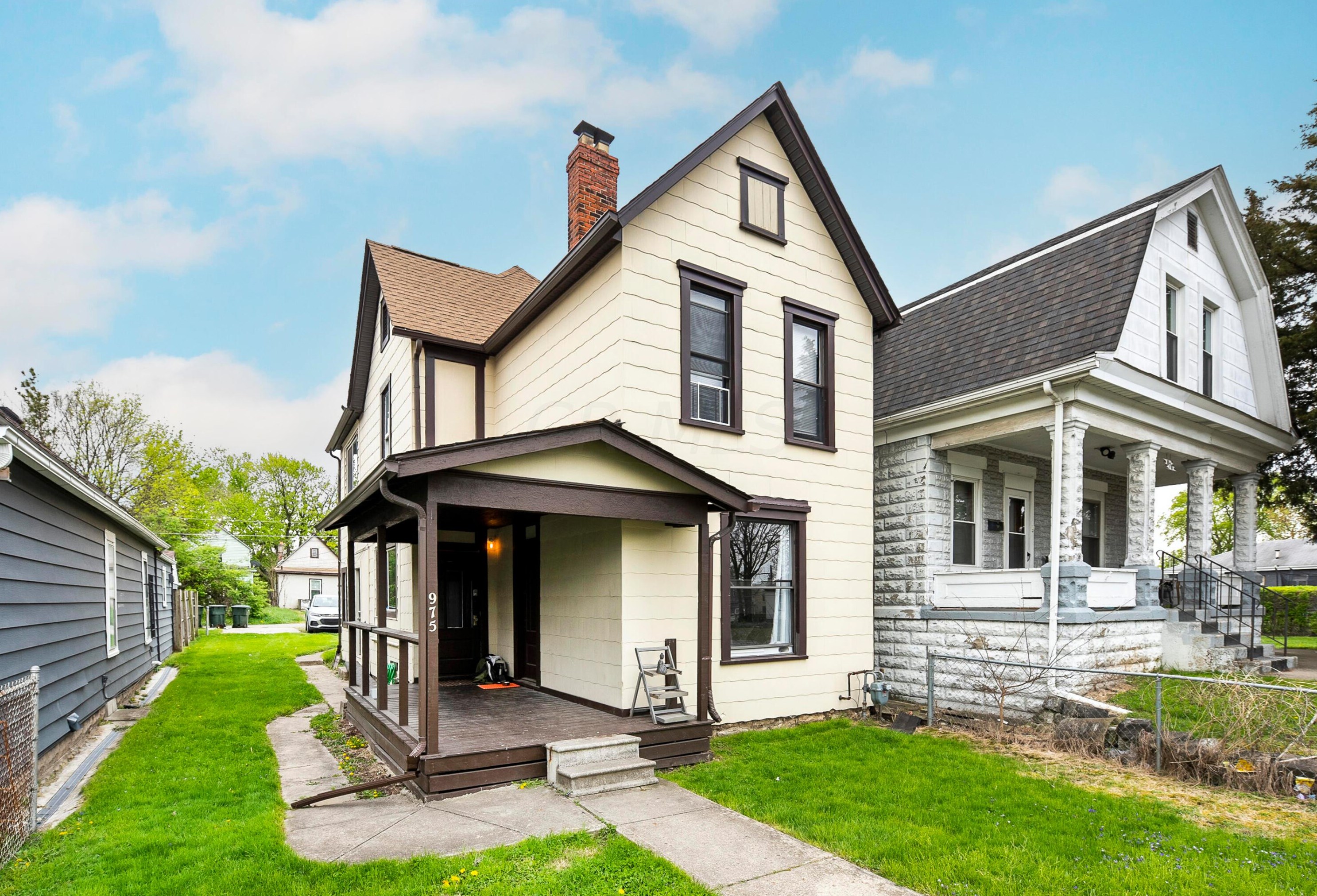 975 Campbell Ave, Columbus, OH 43223-1523