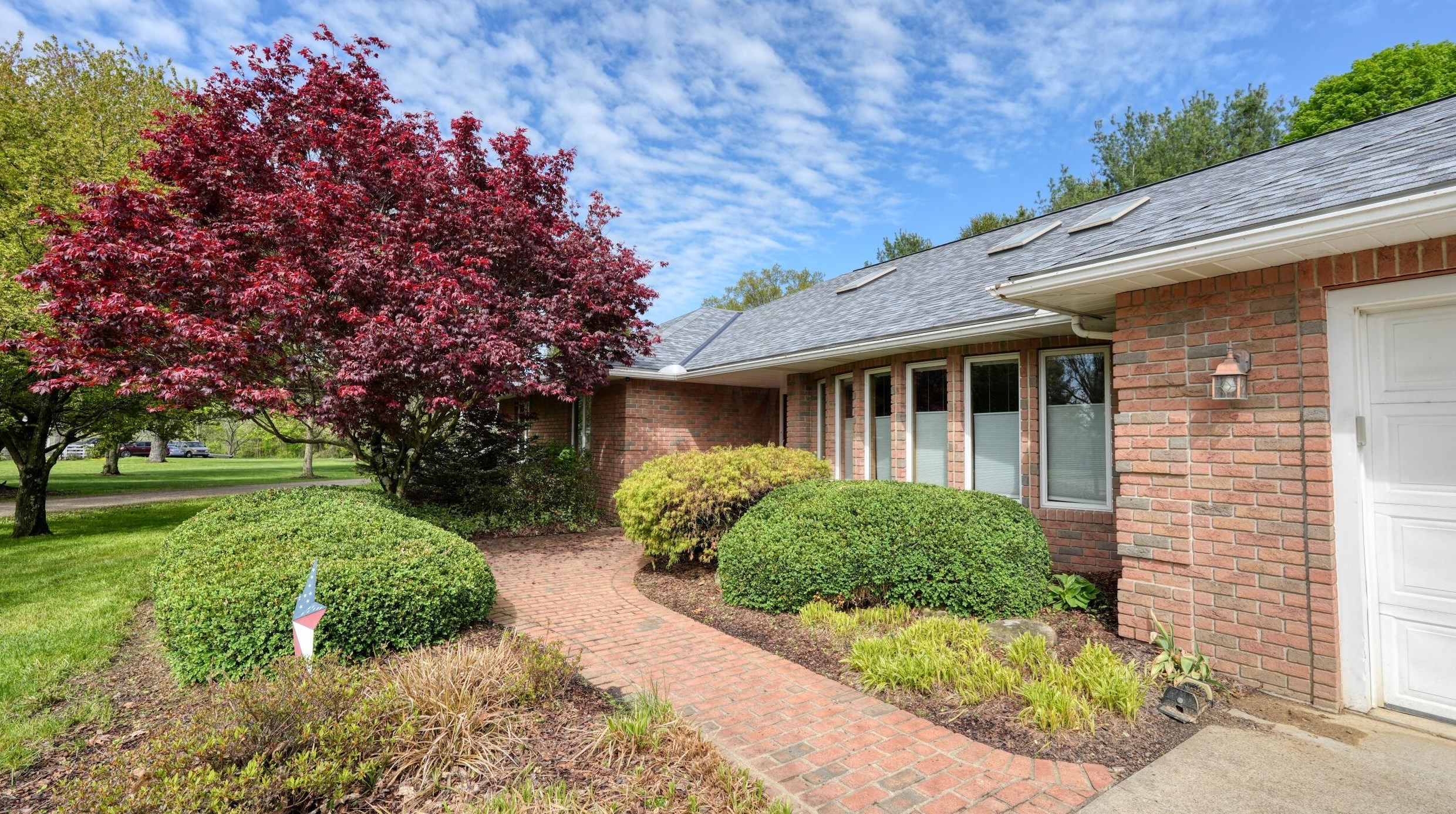 61437 Greenbriar Dr, Cambridge, OH 43725