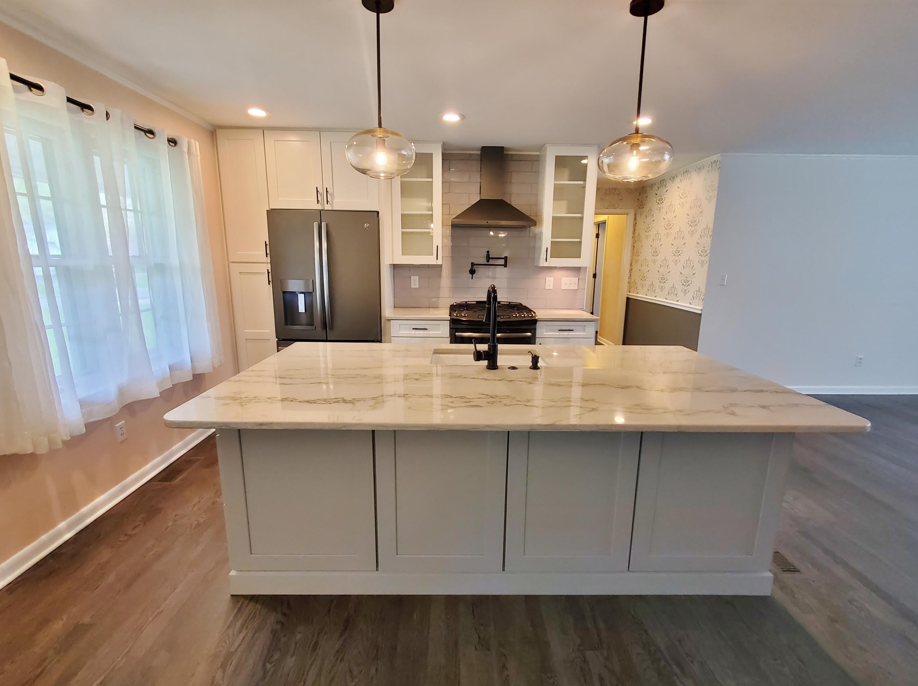 2140 Middlesex Rd, Columbus OH  43220-4642 exterior