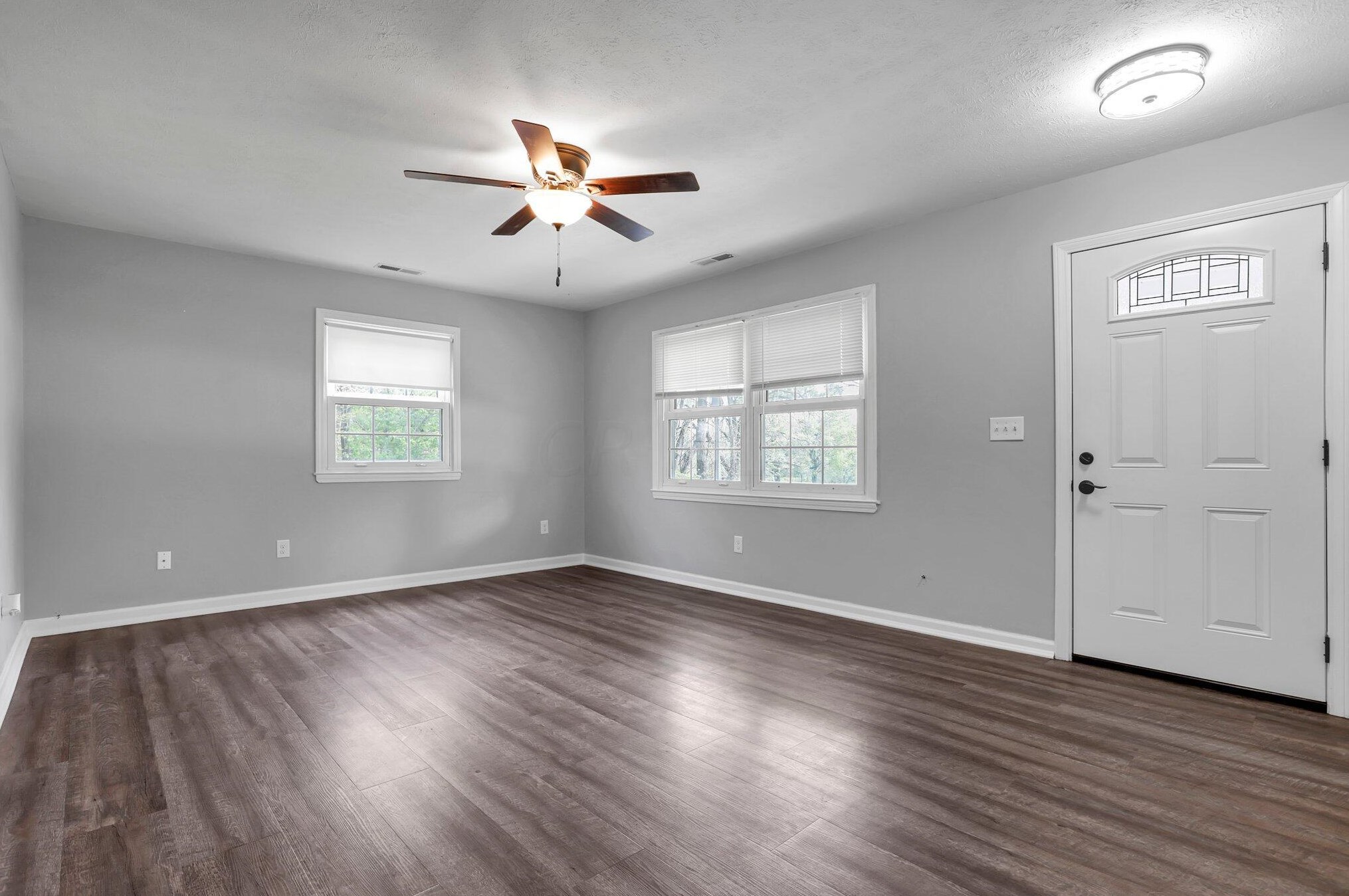 925 Chestnut St, Lancaster OH  43130-4017 exterior