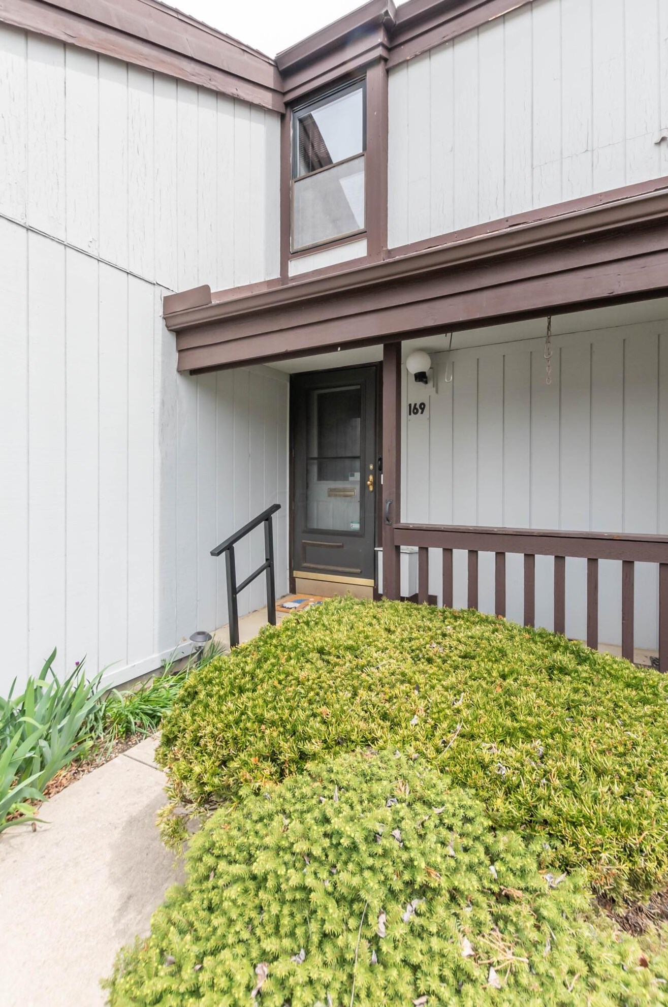 169 E High St #1b, London, OH 43140