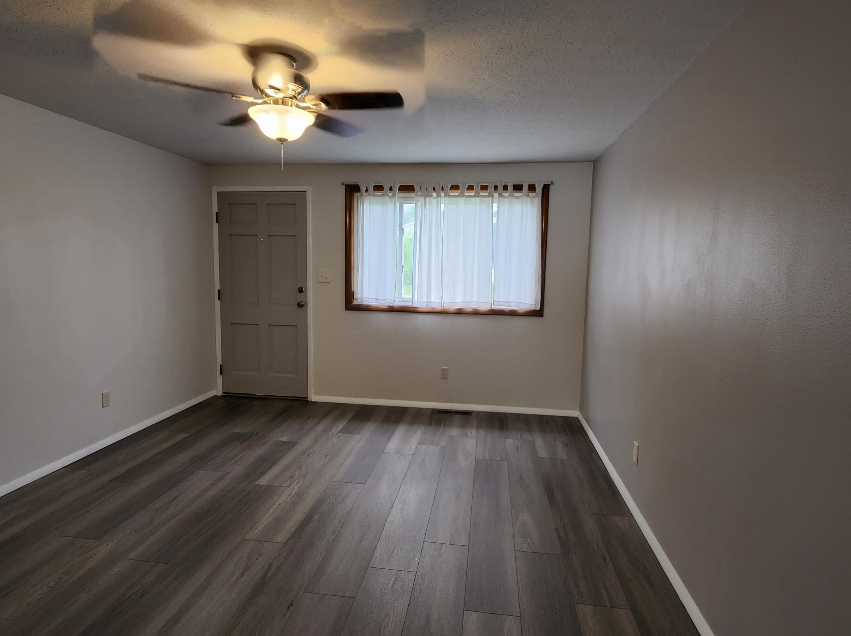 3440 Binbrook Rd, Columbus, OH 43227-3511