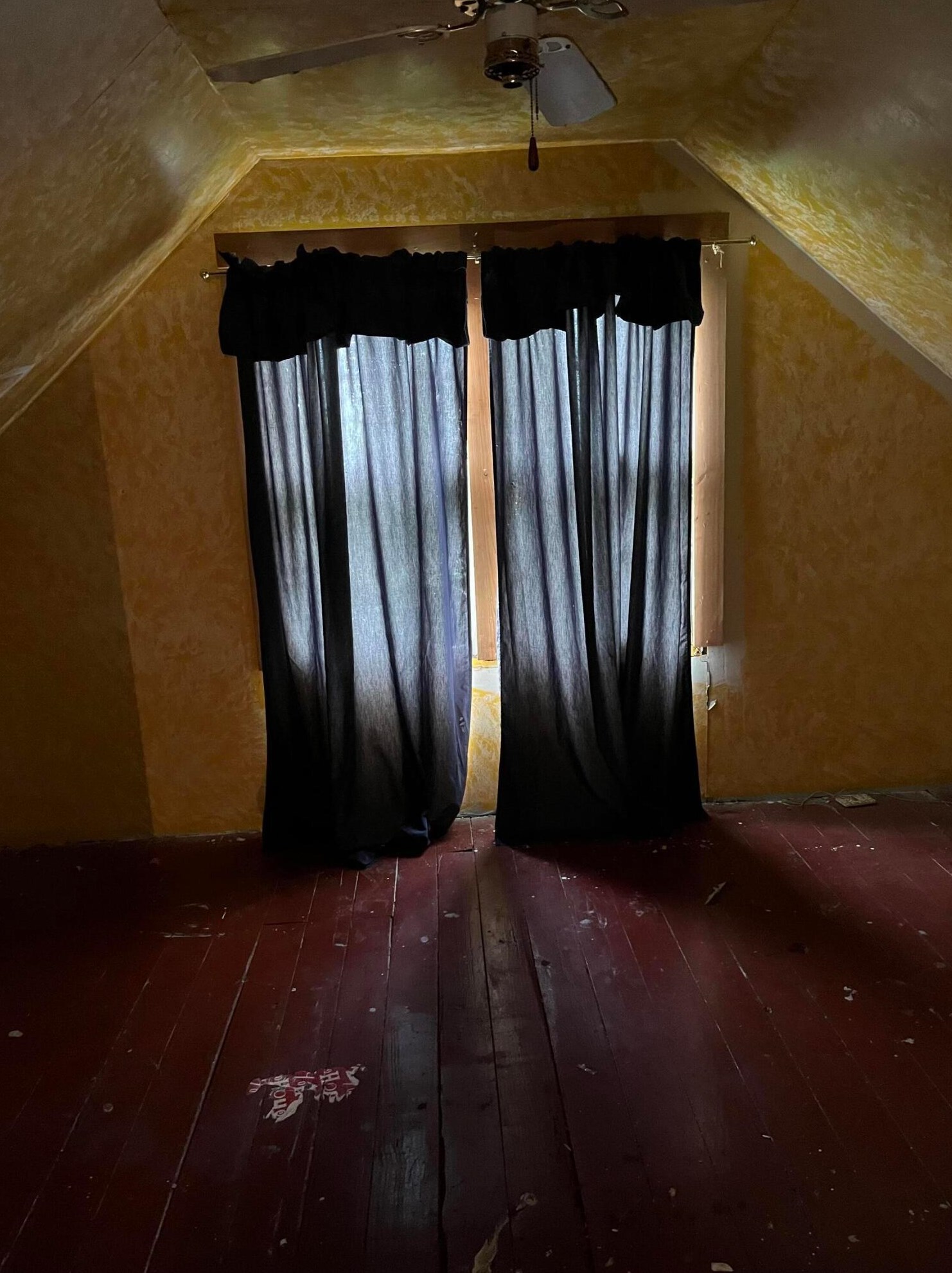 1635 Champion Ave, Columbus OH  43207-1307 exterior