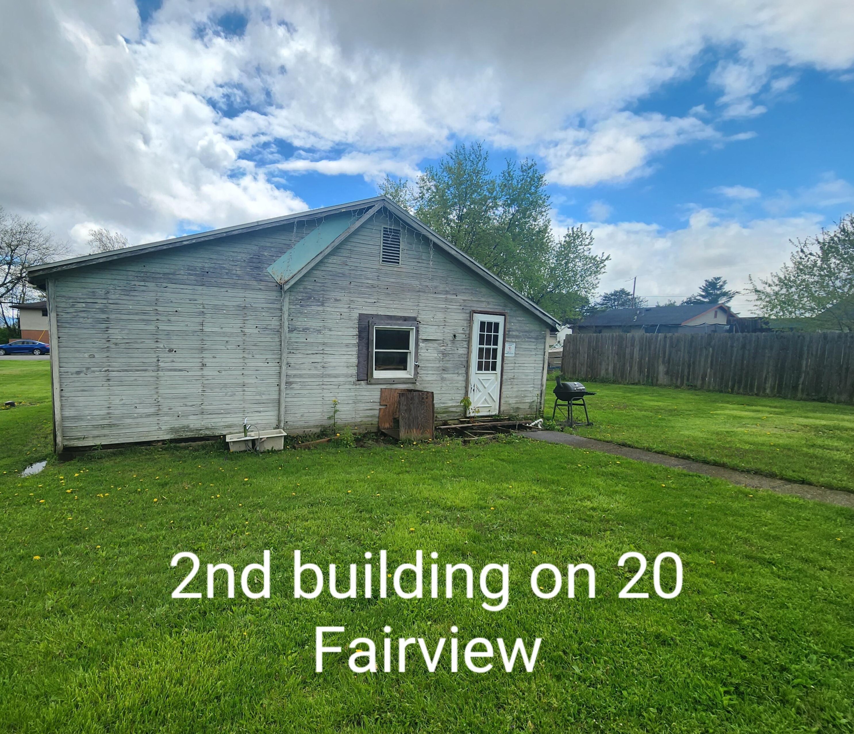 20 Fairview Ave, London, OH 43140