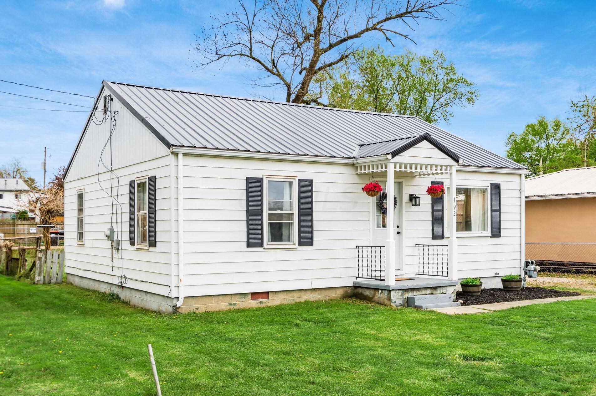 192 North St, Buckeye Lake, OH 43008