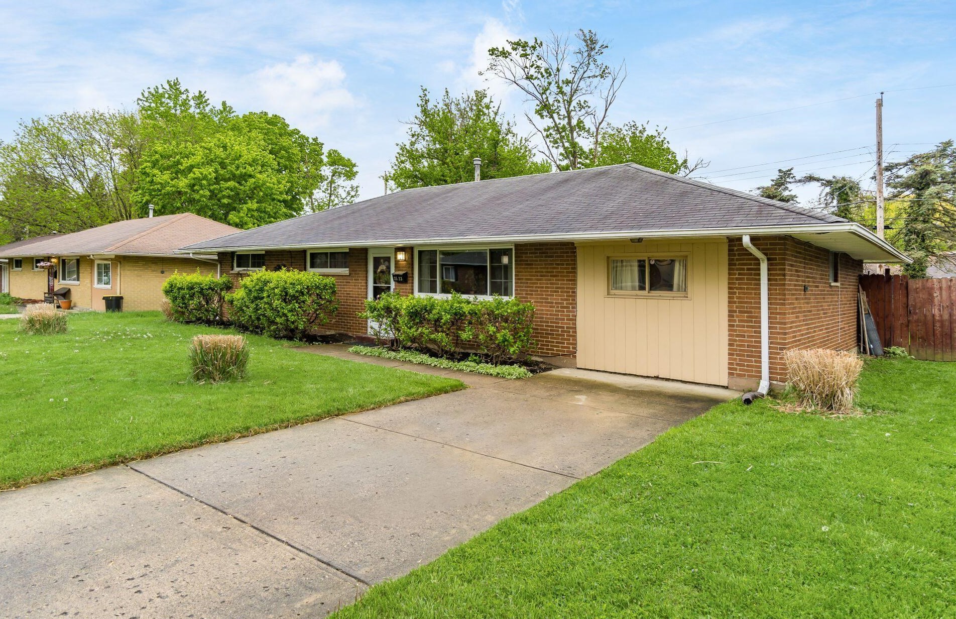 3523 Roswell Dr, Columbus, OH 43227-3560