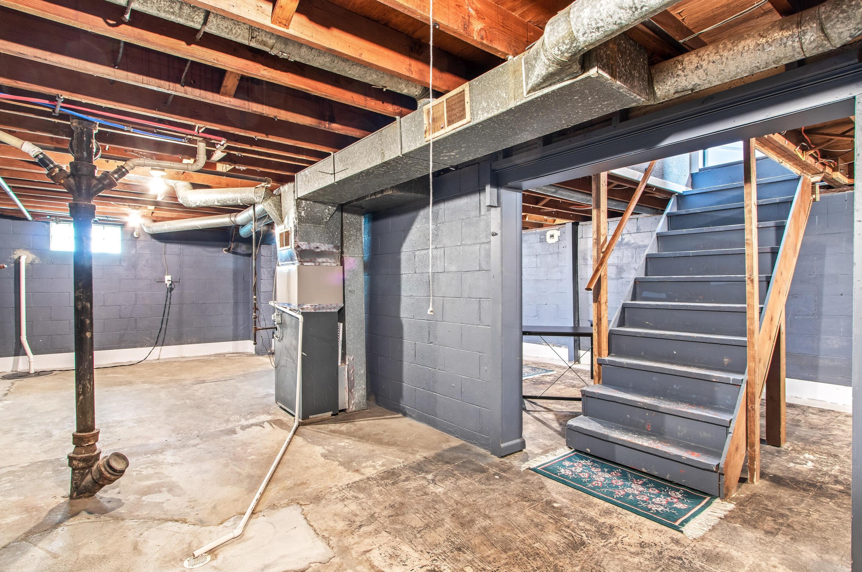 2492 Atwood Ter, Columbus OH  43211-1102 exterior