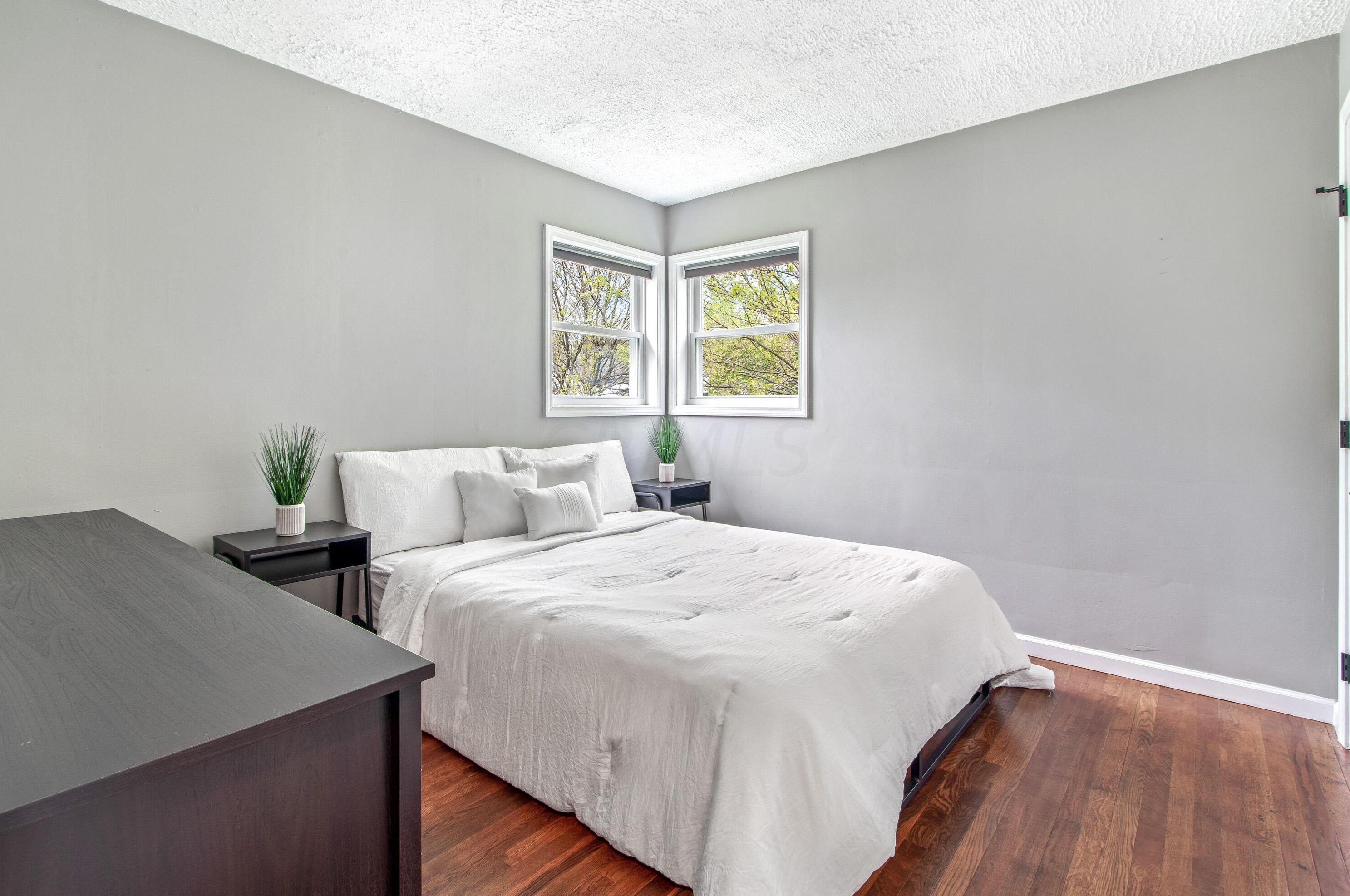 2492 Atwood Ter, Columbus OH  43211-1102 exterior