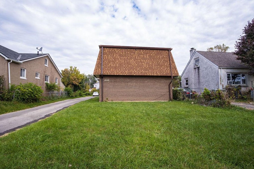 1900 Agler Rd, Columbus OH 43224-4503 exterior