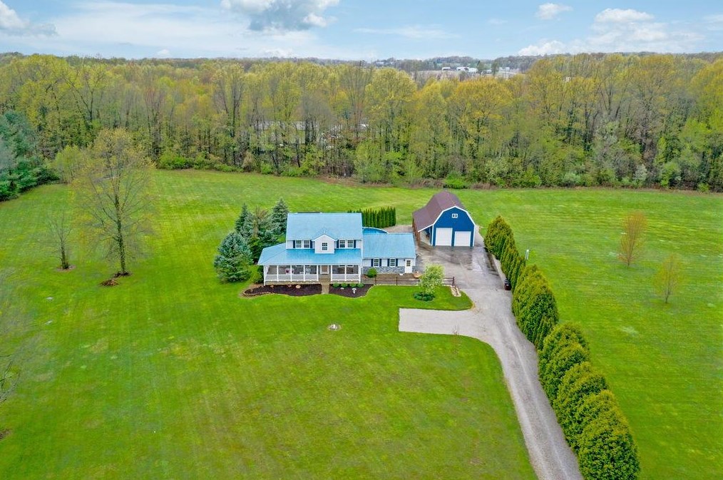 9360 Township Road 249, Sugar Grove Lake, OH 44833