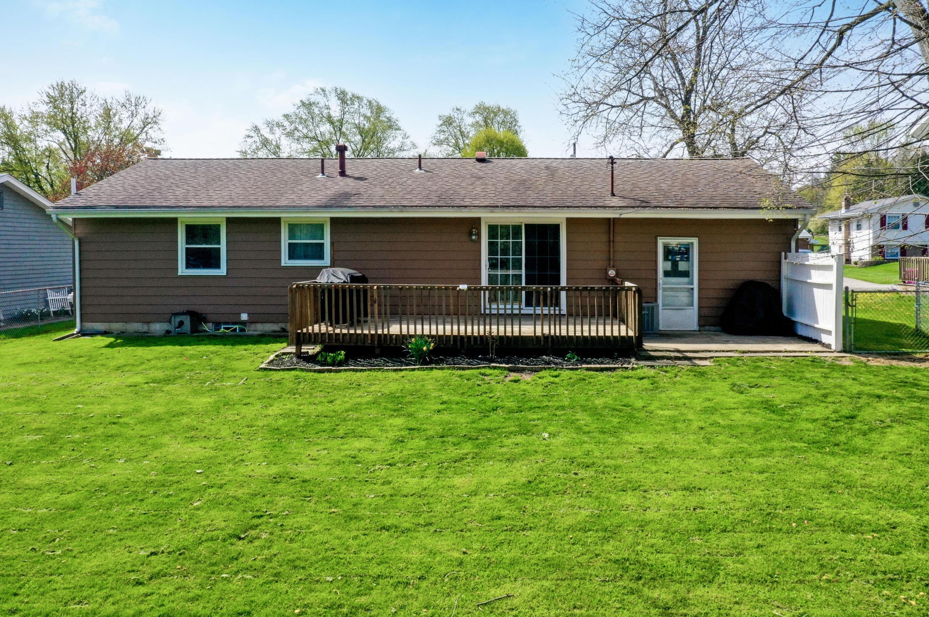 200 Essex Rd, Mansfield, OH 44904-1008