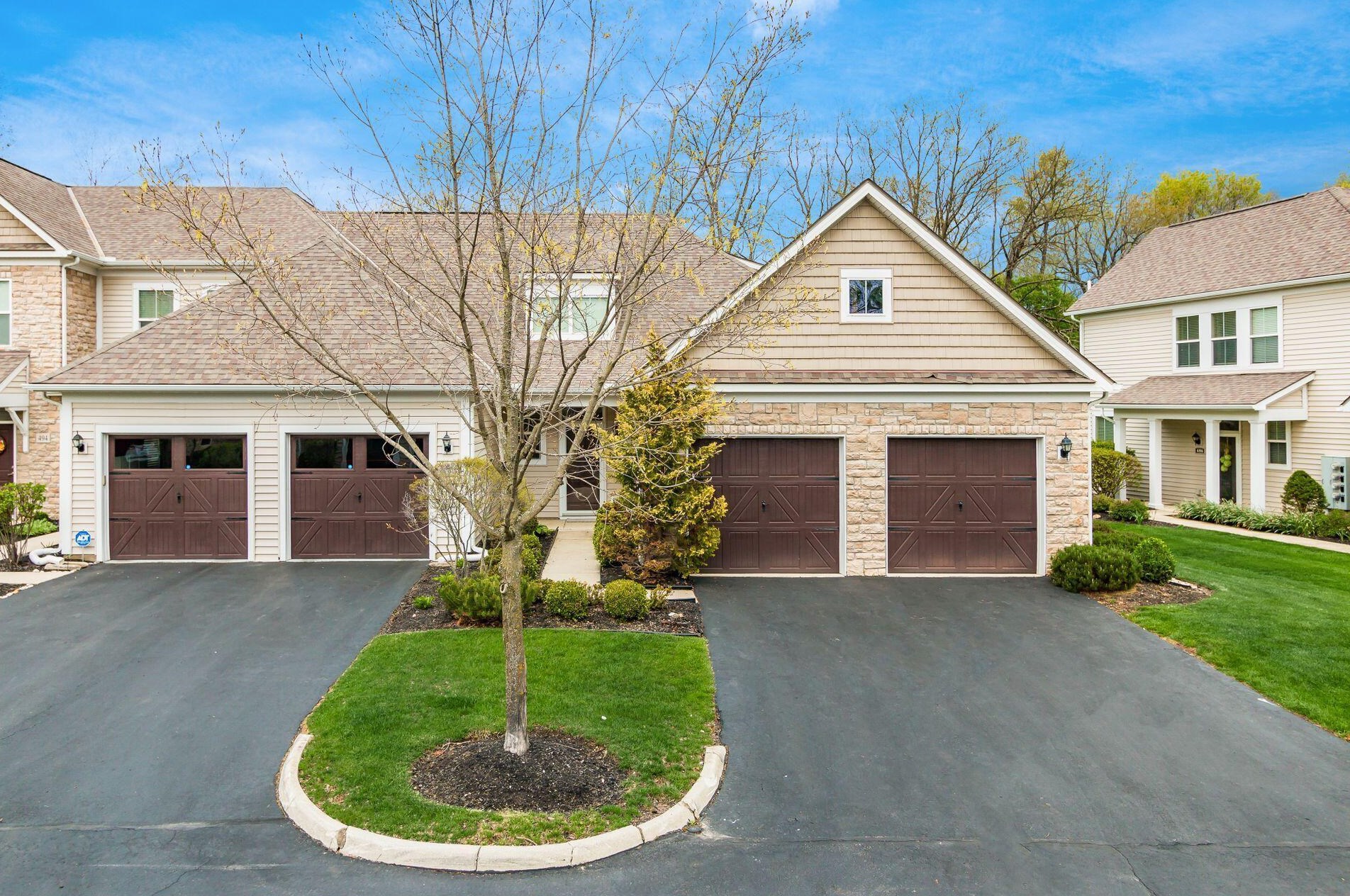 490 Westgreen Ln, Westerville, OH 43082-6073