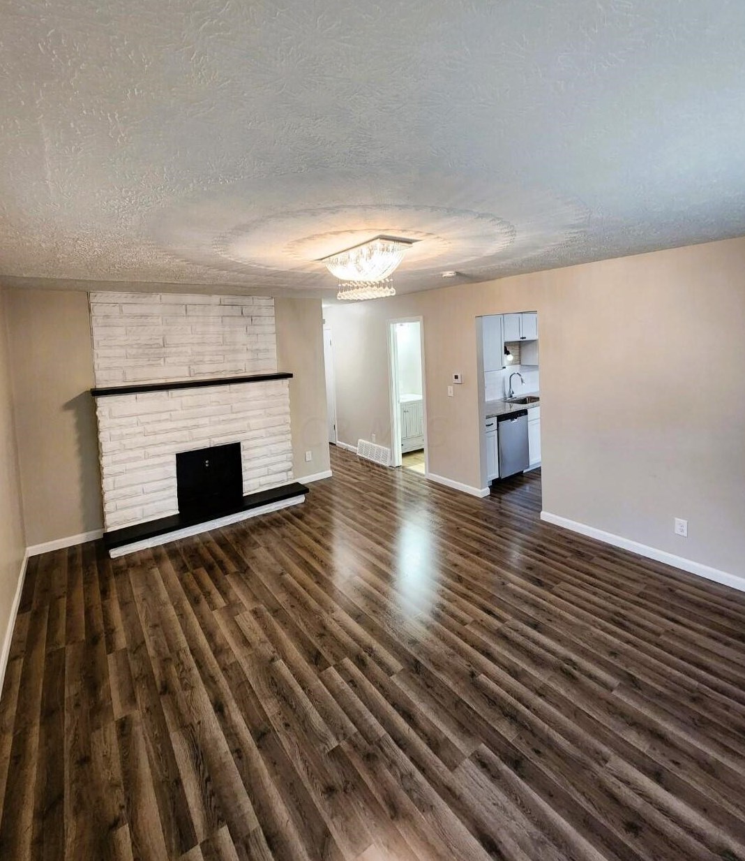 2858 Fairwood Ave, Columbus, OH 43207-2731