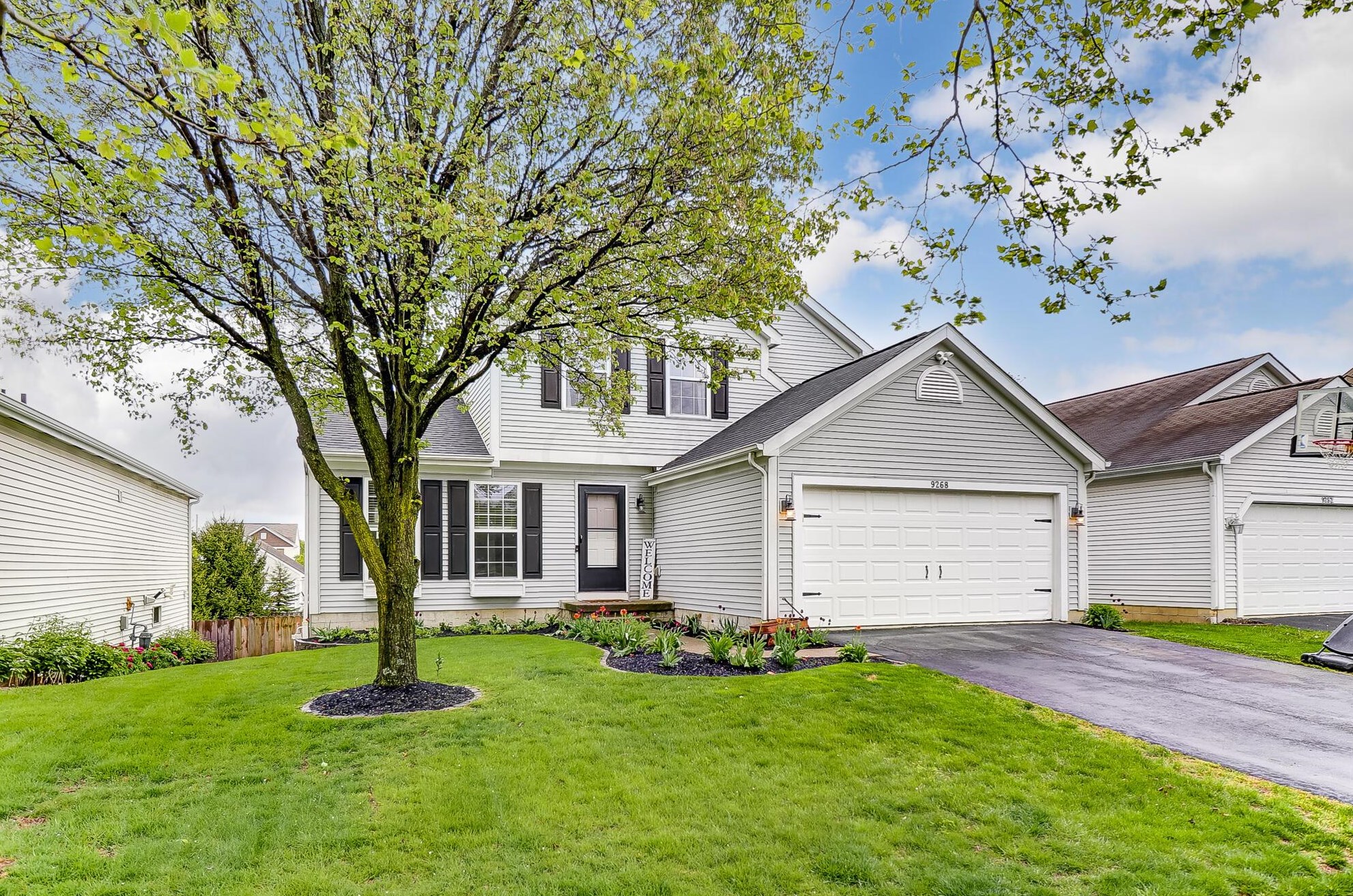 9268 Prestwick Green Dr, Columbus, OH 43240-2137