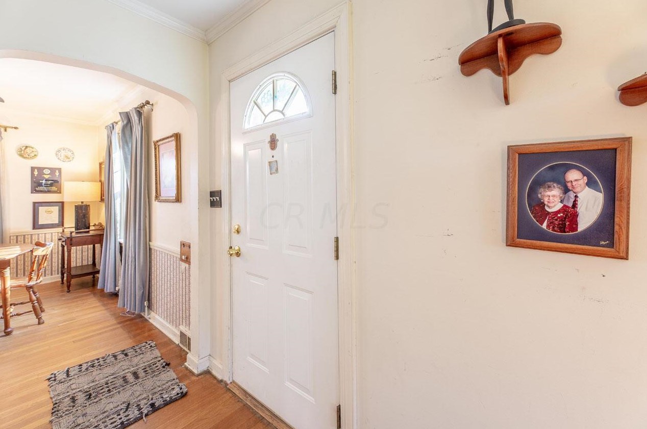 1023 Roosevelt Ave, Columbus, OH 43209-2544