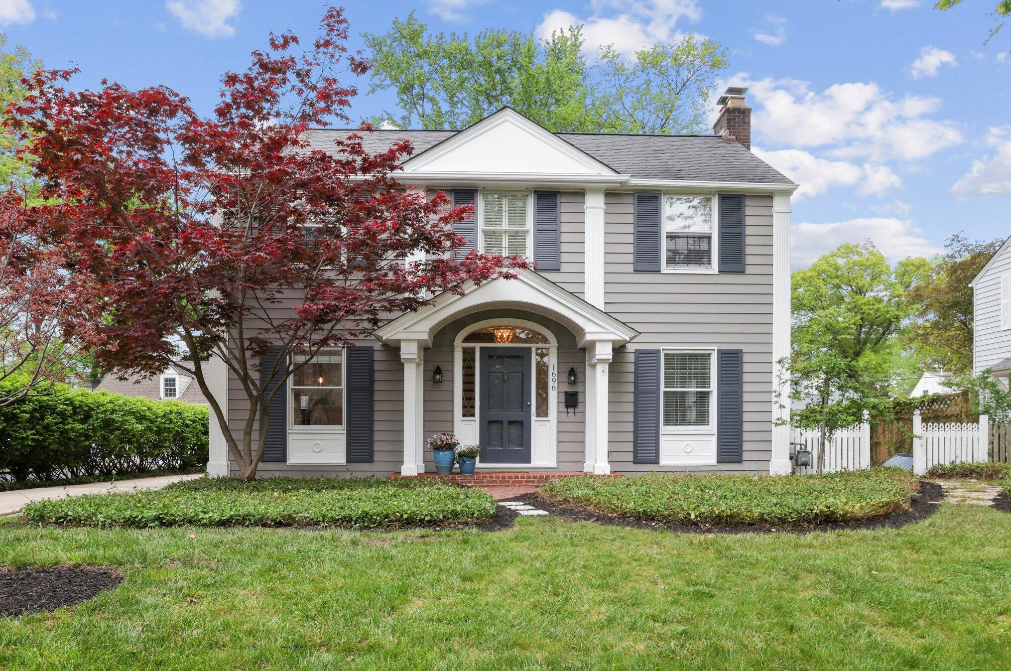 1696 Cardiff Rd, Columbus, OH 43221-3807
