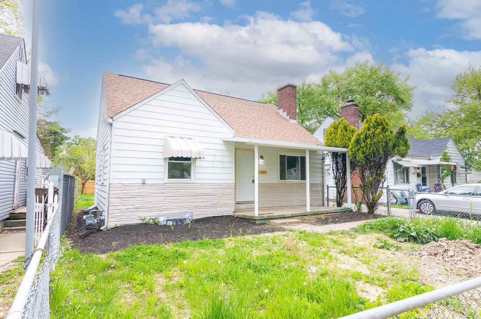 2241 Mcguffey Rd, Columbus, OH 43211