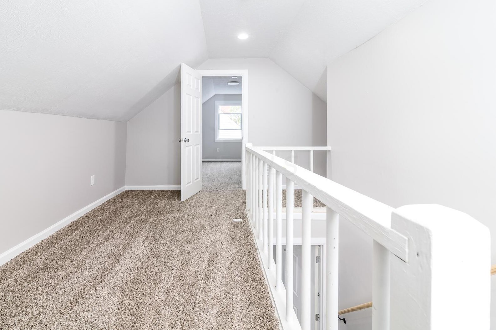 2241 Mcguffey Rd, Columbus OH  43211-2021 exterior