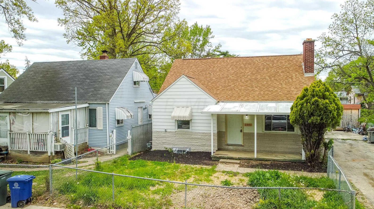 2241 Mcguffey Rd, Columbus OH  43211-2021 exterior