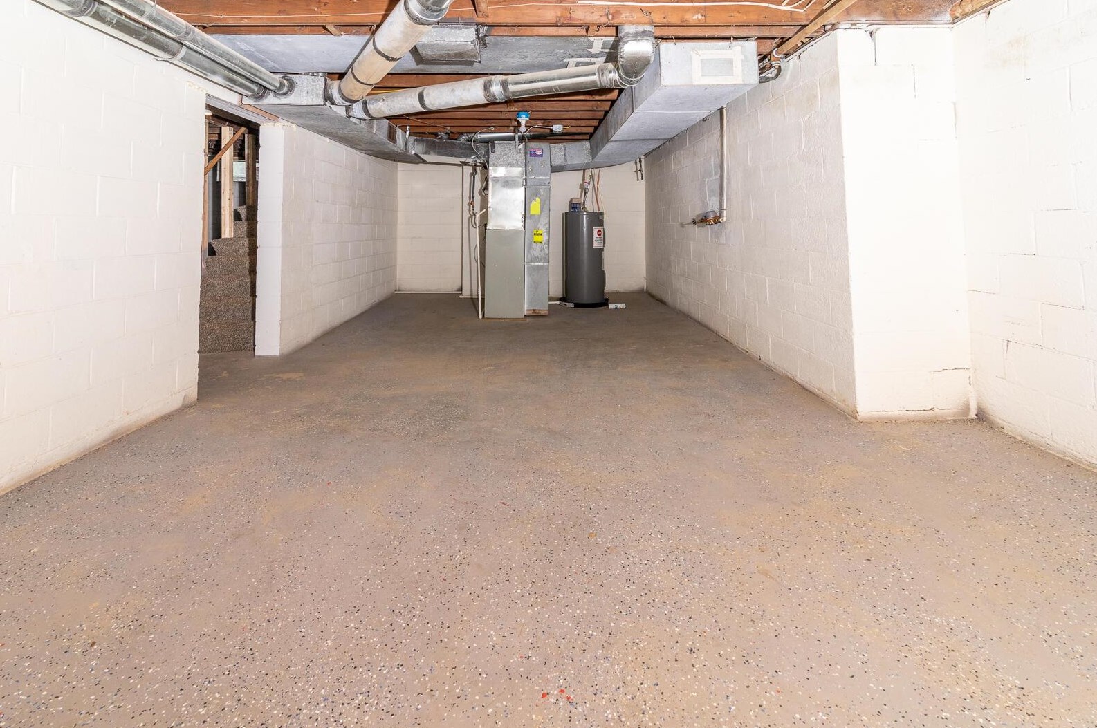 2241 Mcguffey Rd, Columbus OH  43211-2021 exterior