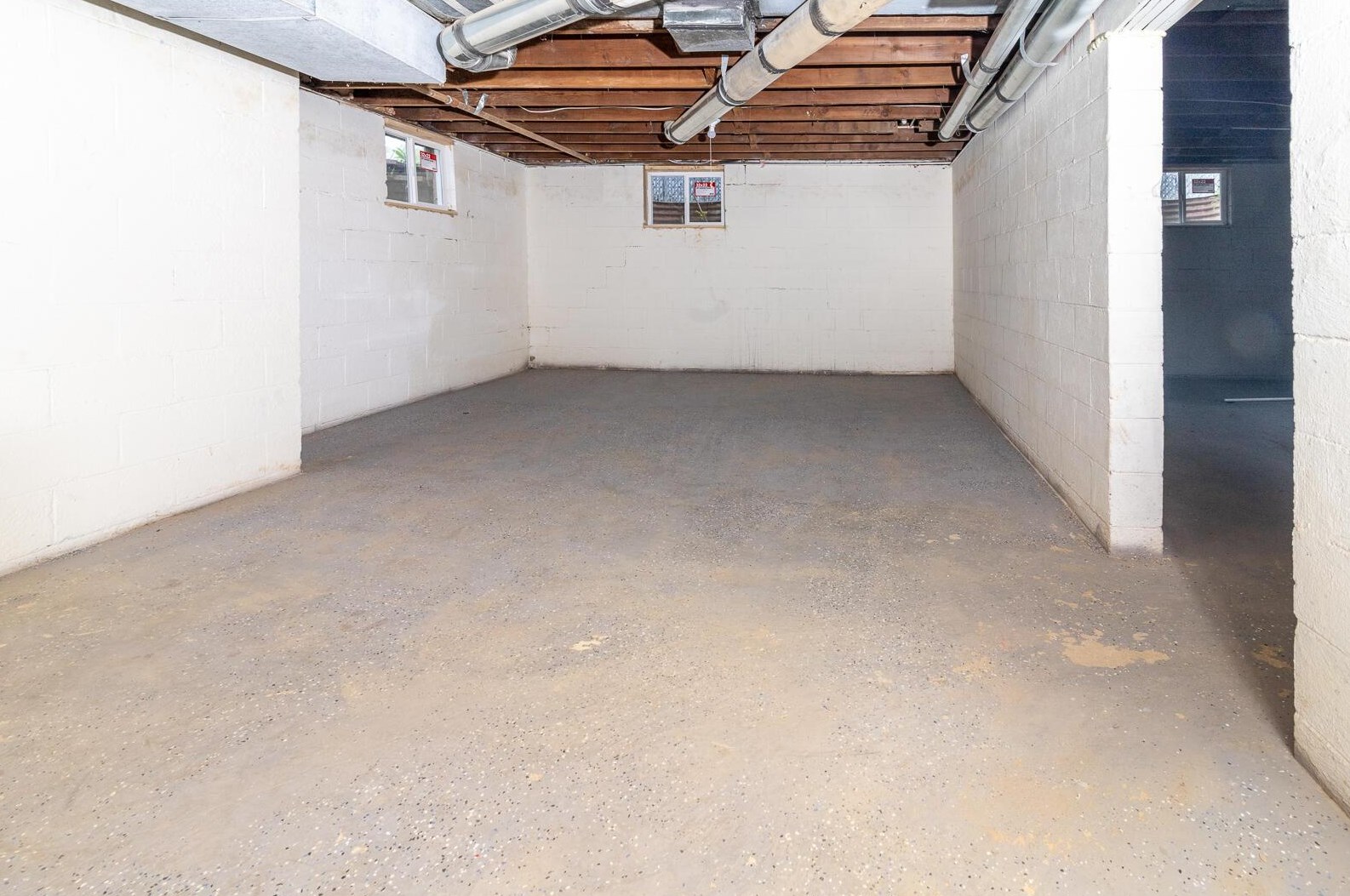 2241 Mcguffey Rd, Columbus OH  43211-2021 exterior