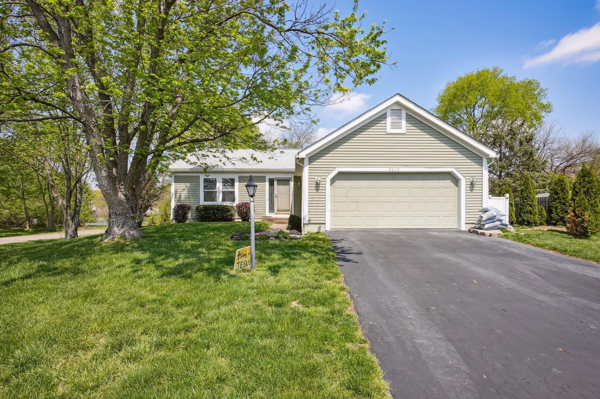 9670 Woodsfield Cir, Pickerington, OH 43147-9776