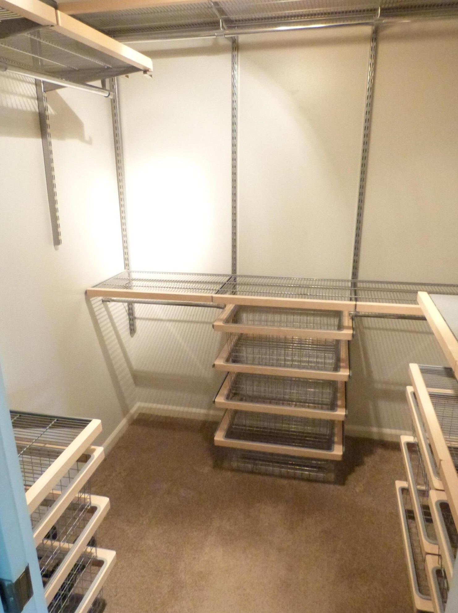 3522 La Rochelle Dr, Columbus OH 43221-1536 exterior