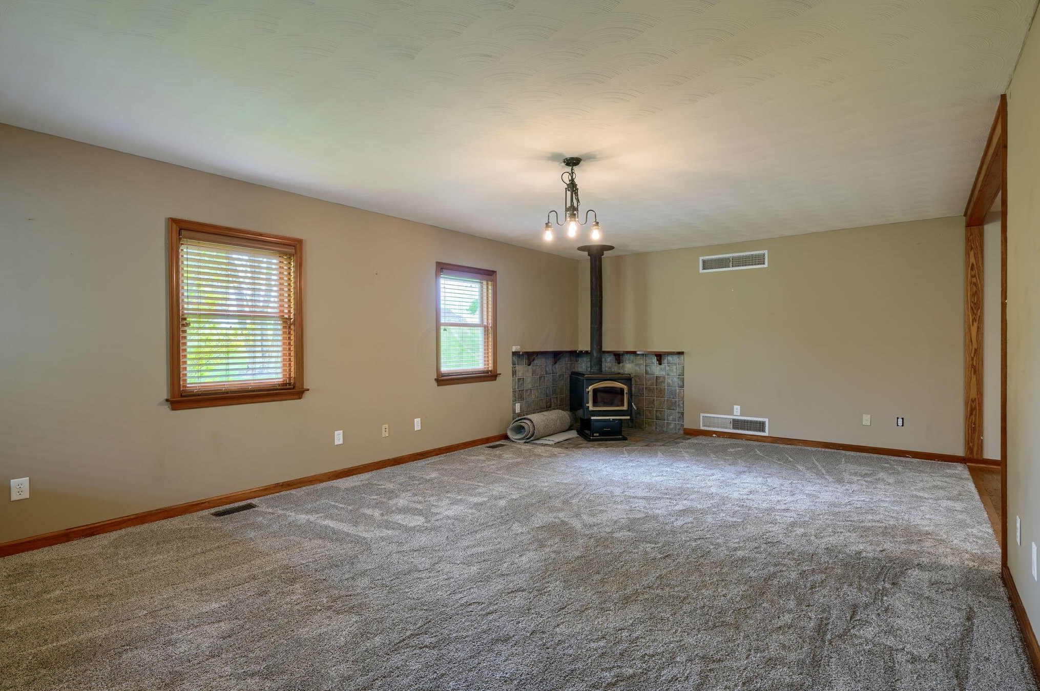 14951 Plazier Rd, Ashville OH  43103-9439 exterior