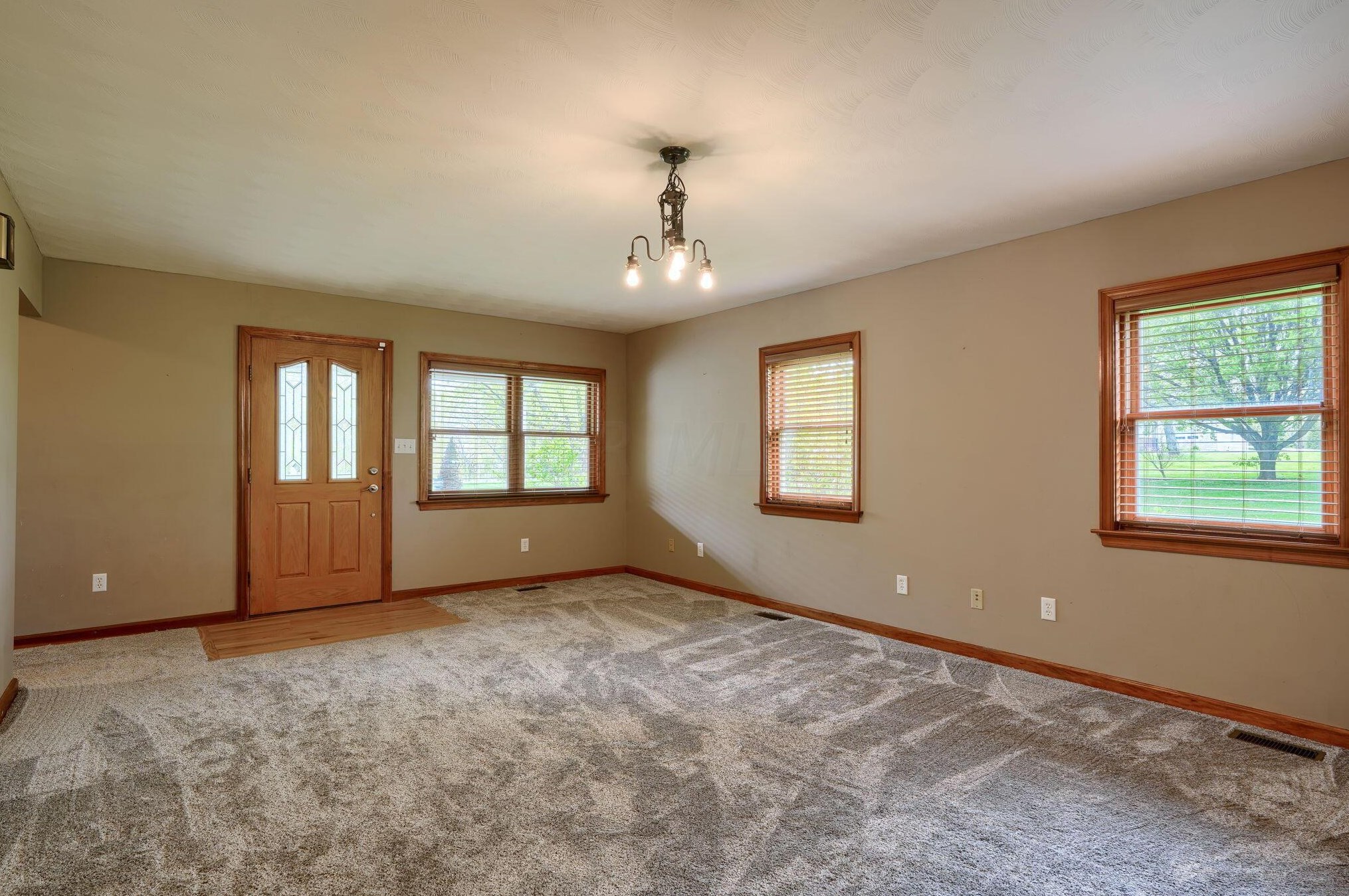 14951 Plazier Rd, Ashville OH  43103-9439 exterior