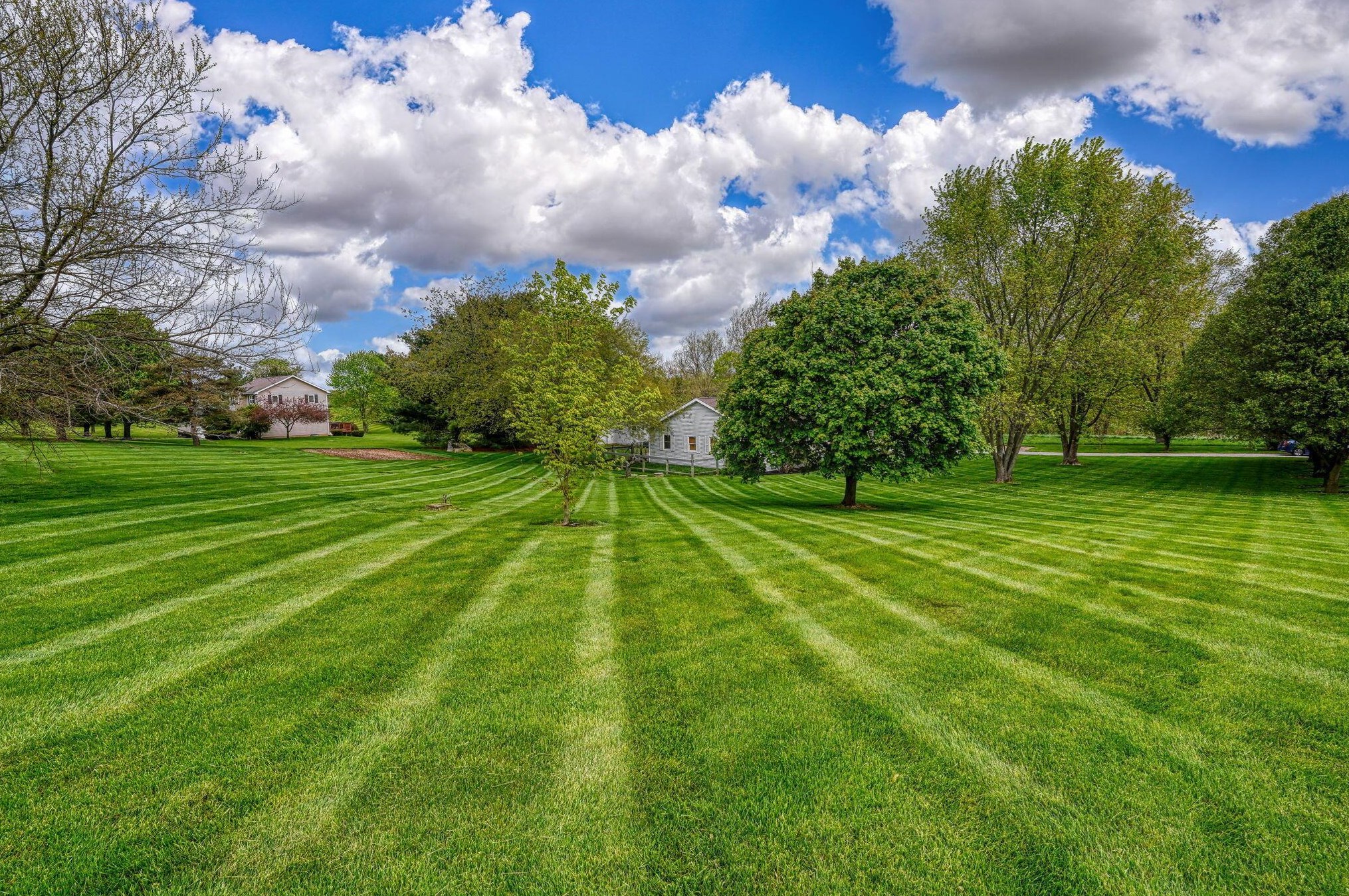 14951 Plazier Rd, Ashville OH  43103-9439 exterior