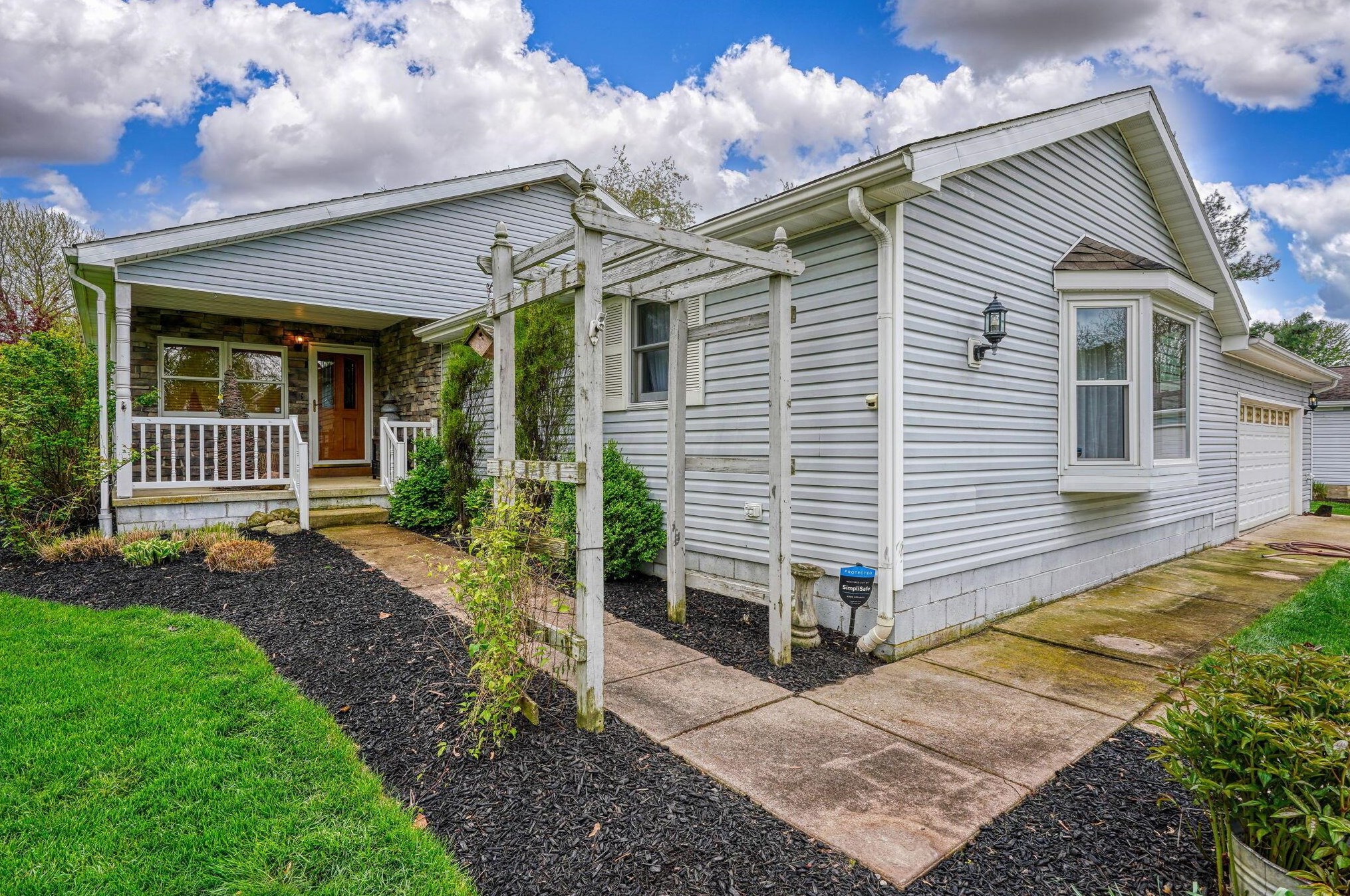 14951 Plazier Rd, Ashville OH  43103-9439 exterior