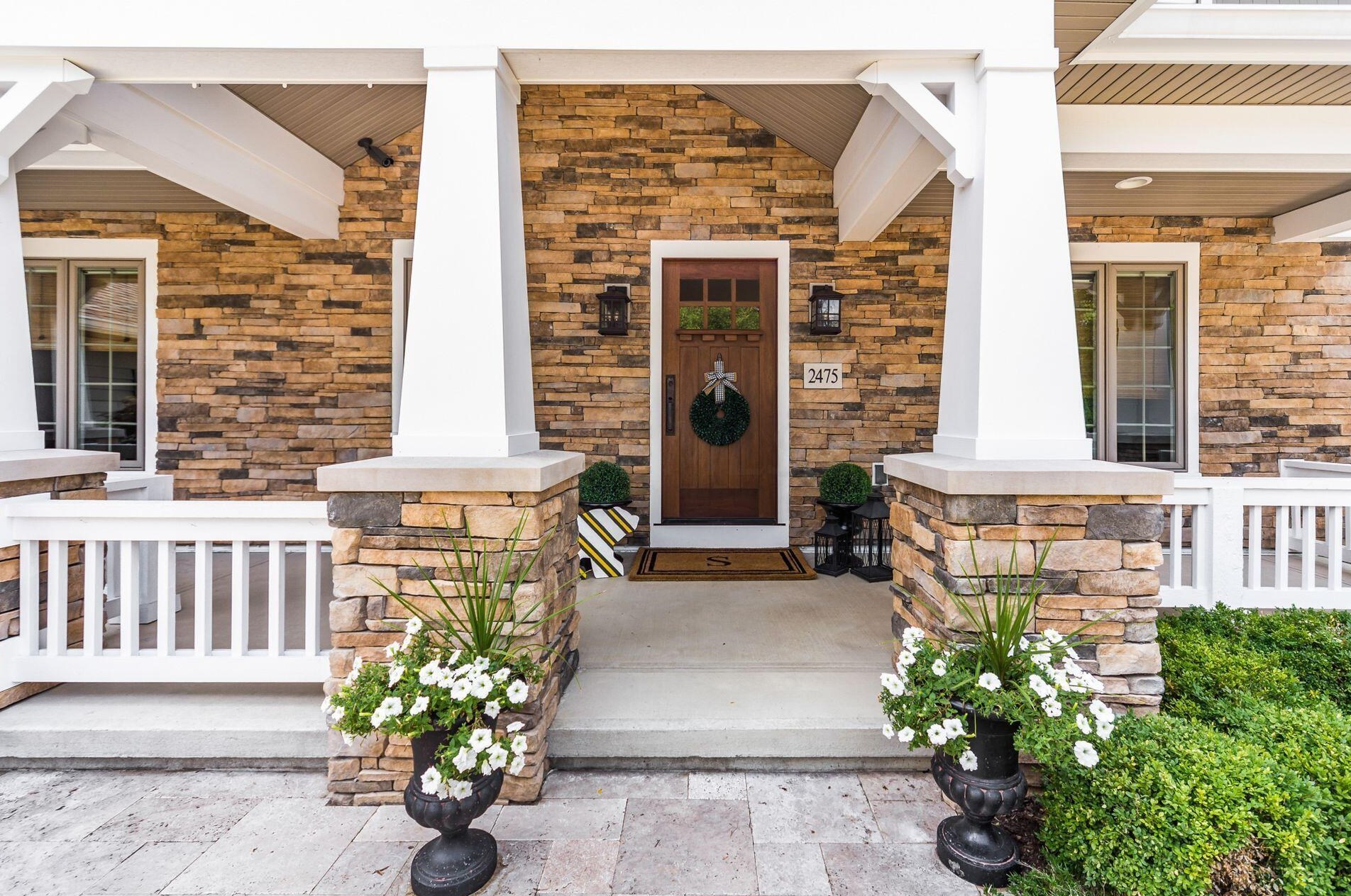 2475 Billiton Ct, Columbus, OH 43220-2804