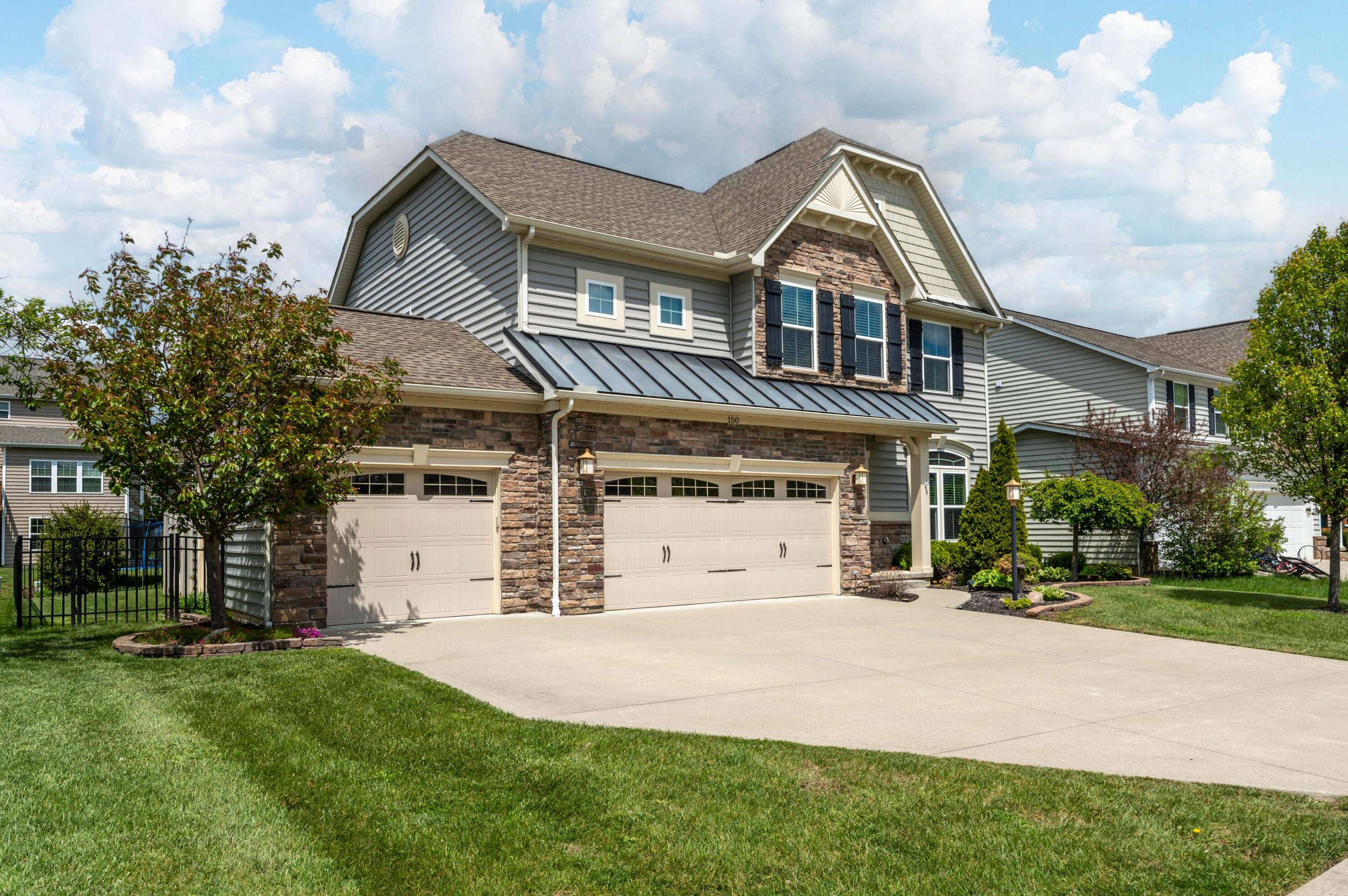 150 Shawnee Dr, Pickerington, OH 43147-8055