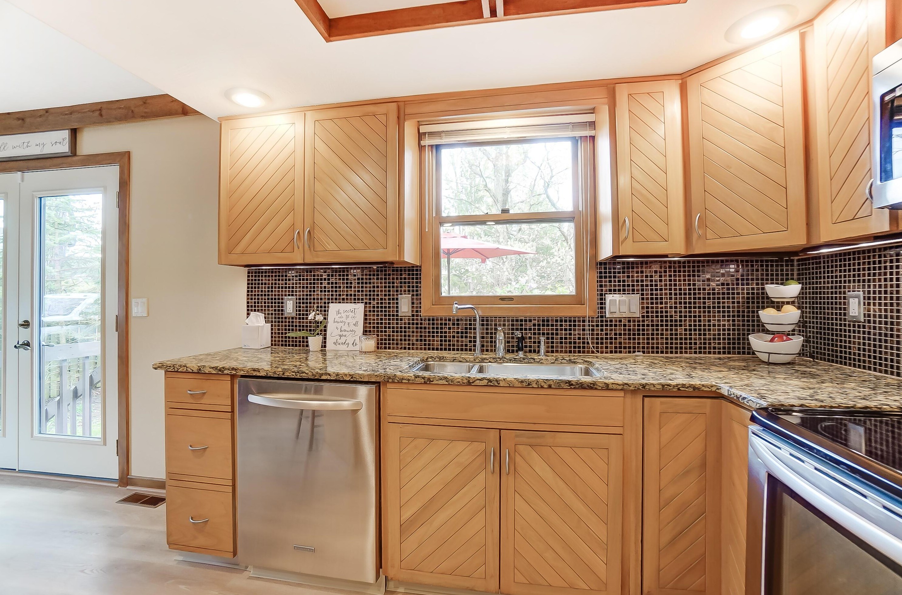 5351 Fortress Trl, Columbus OH  43230-1545 exterior