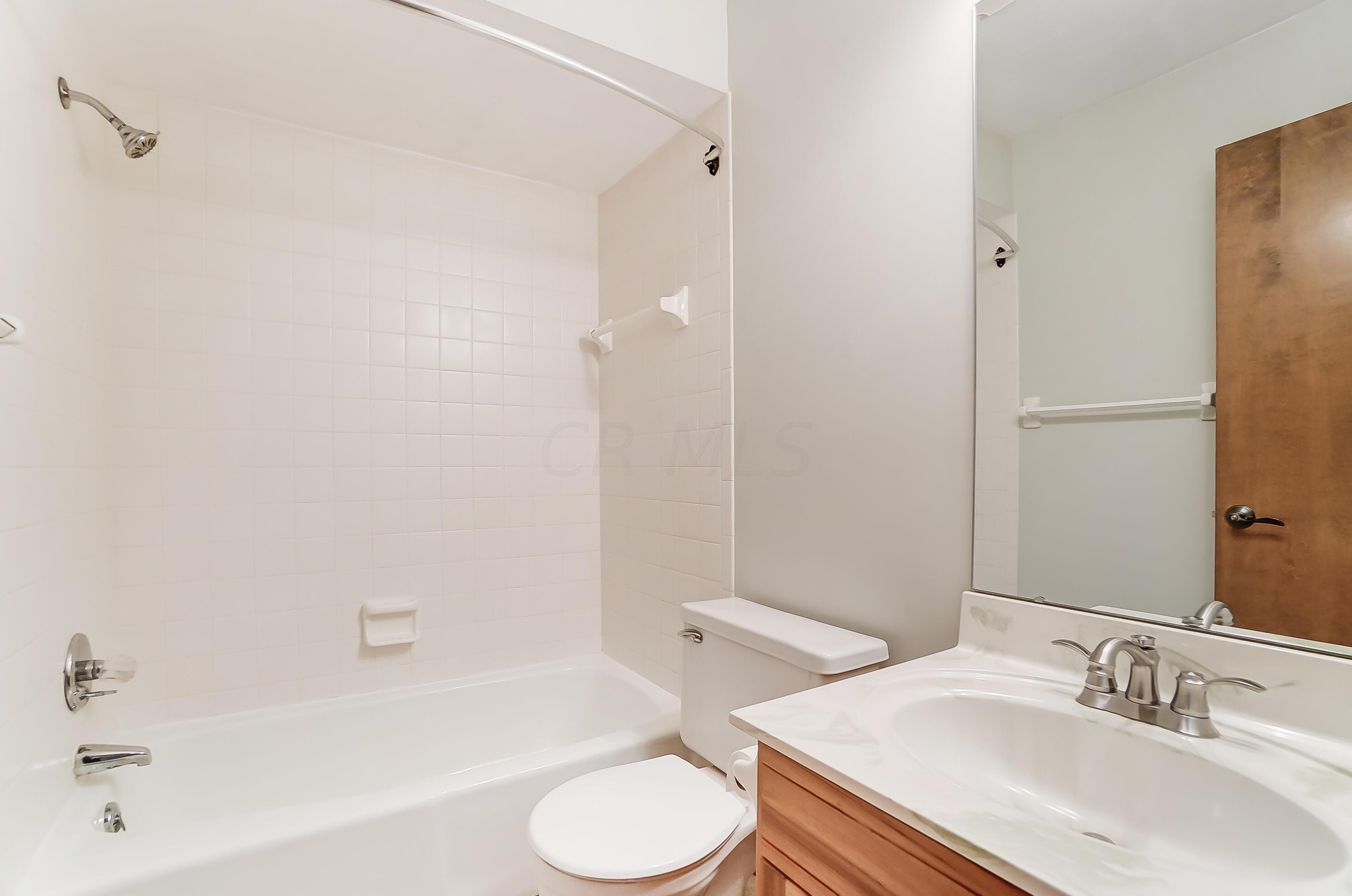 5351 Fortress Trl, Columbus OH  43230-1545 exterior